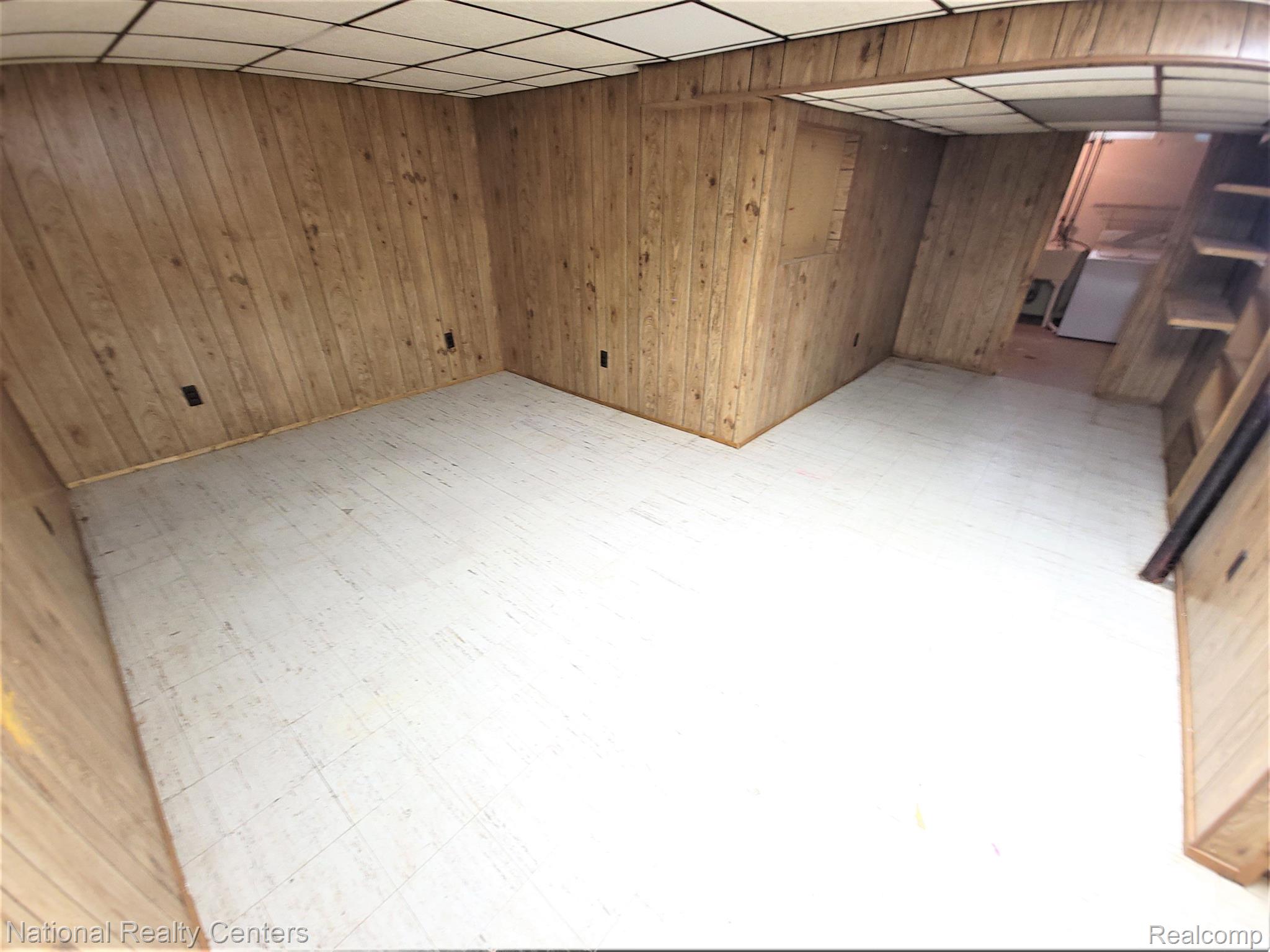 8401 18 MILE Road 23