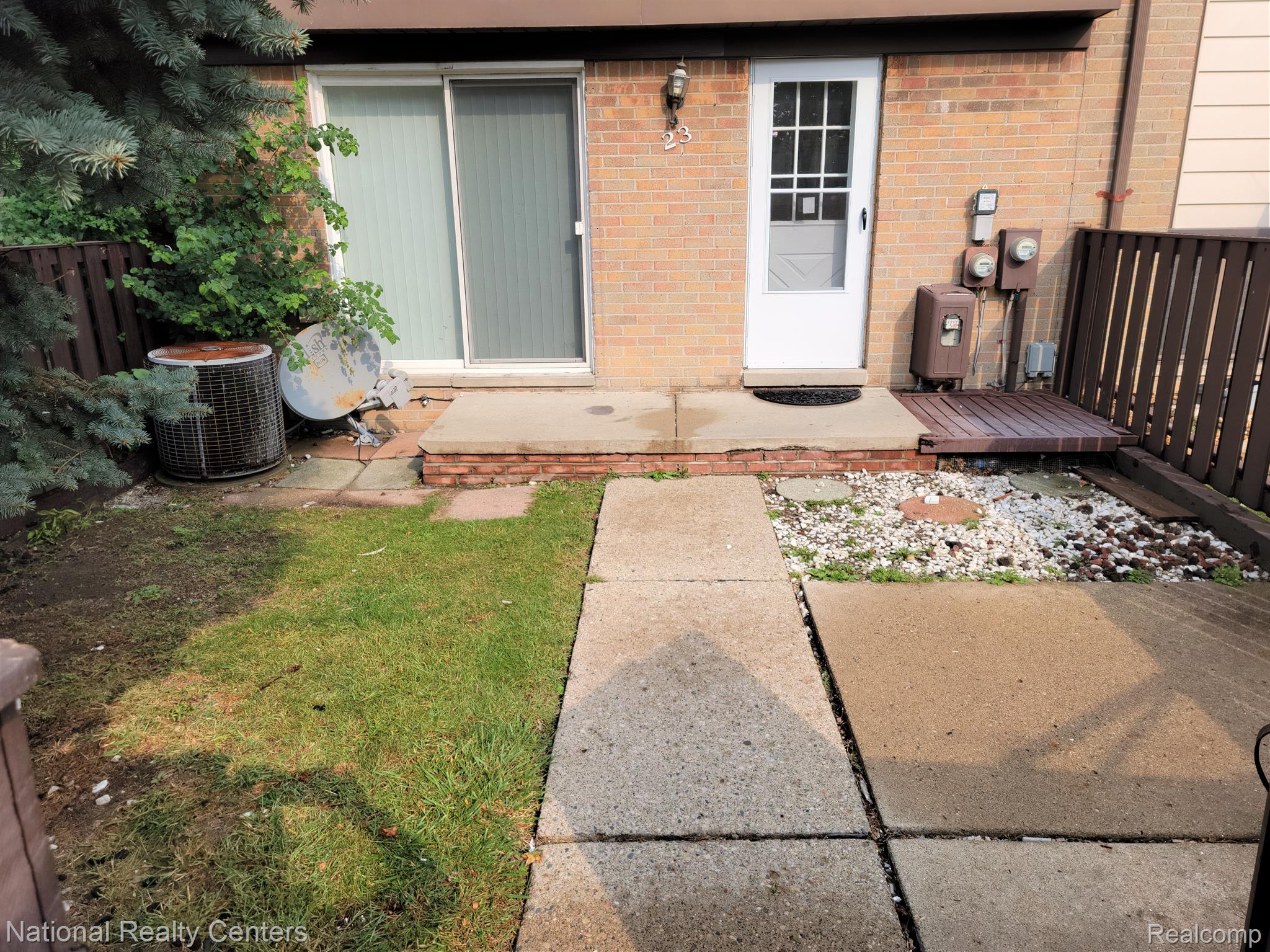 8401 18 MILE Road 23