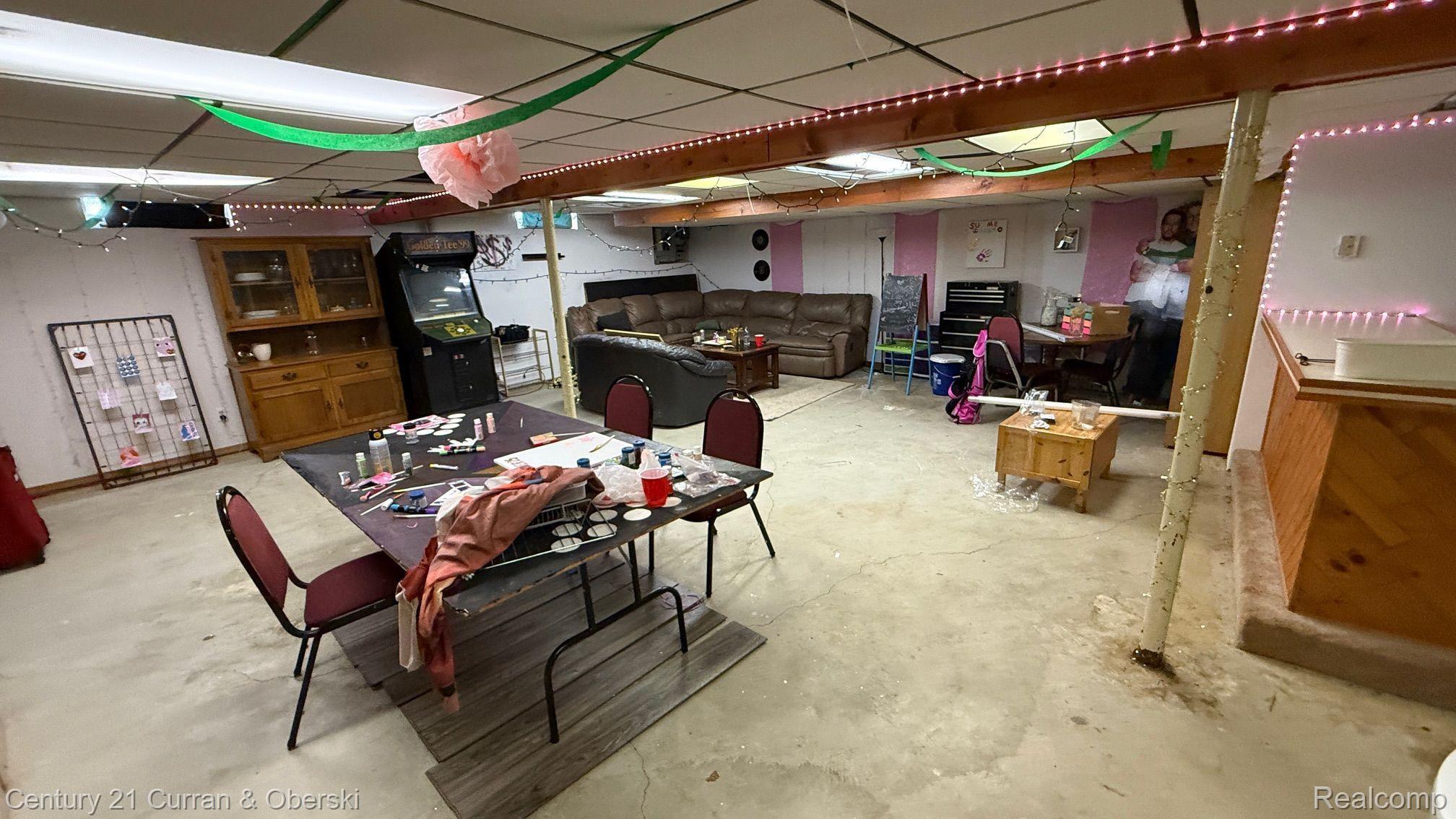 47724 MEADOWBROOK Drive