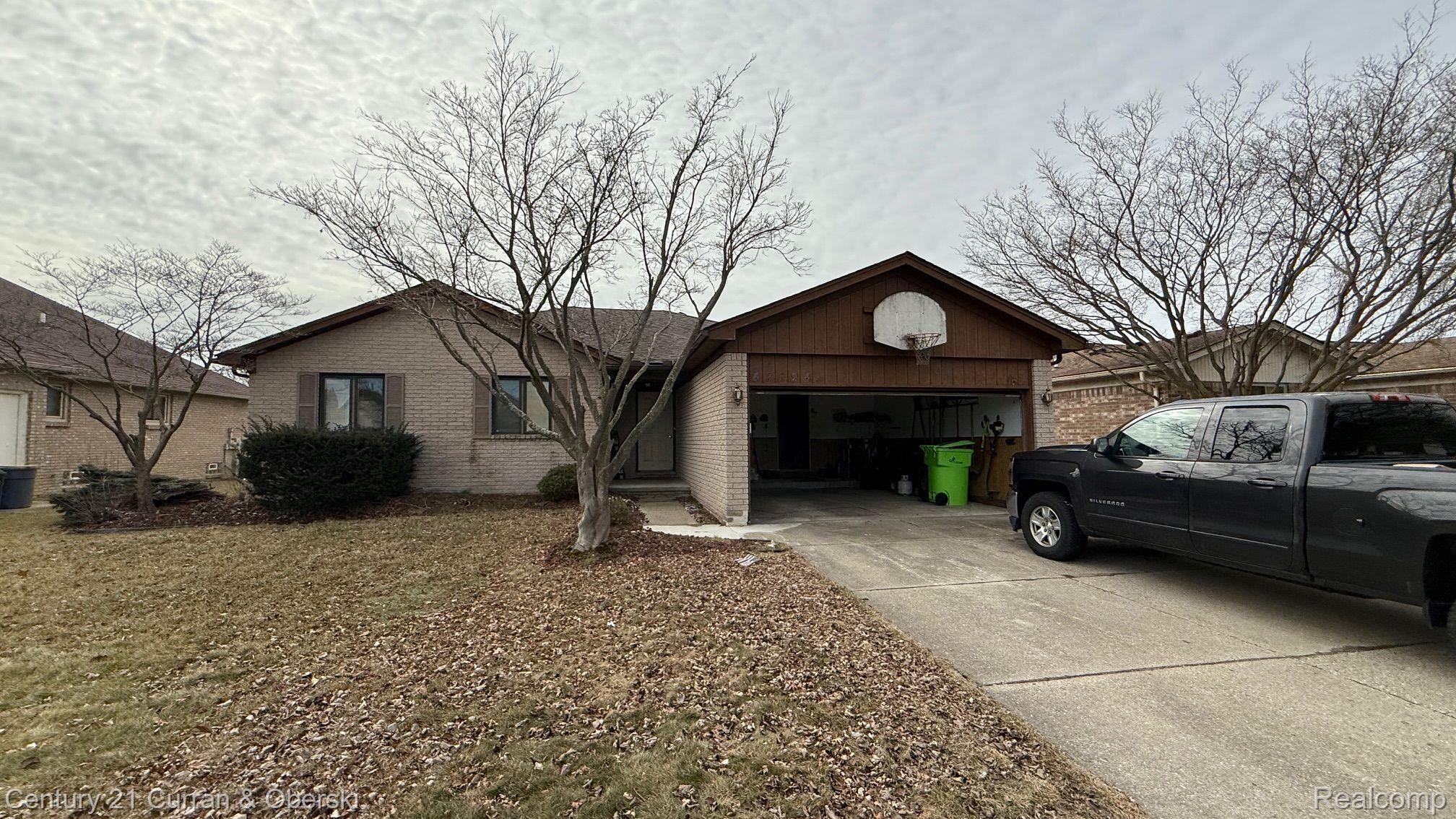 47724 MEADOWBROOK Drive