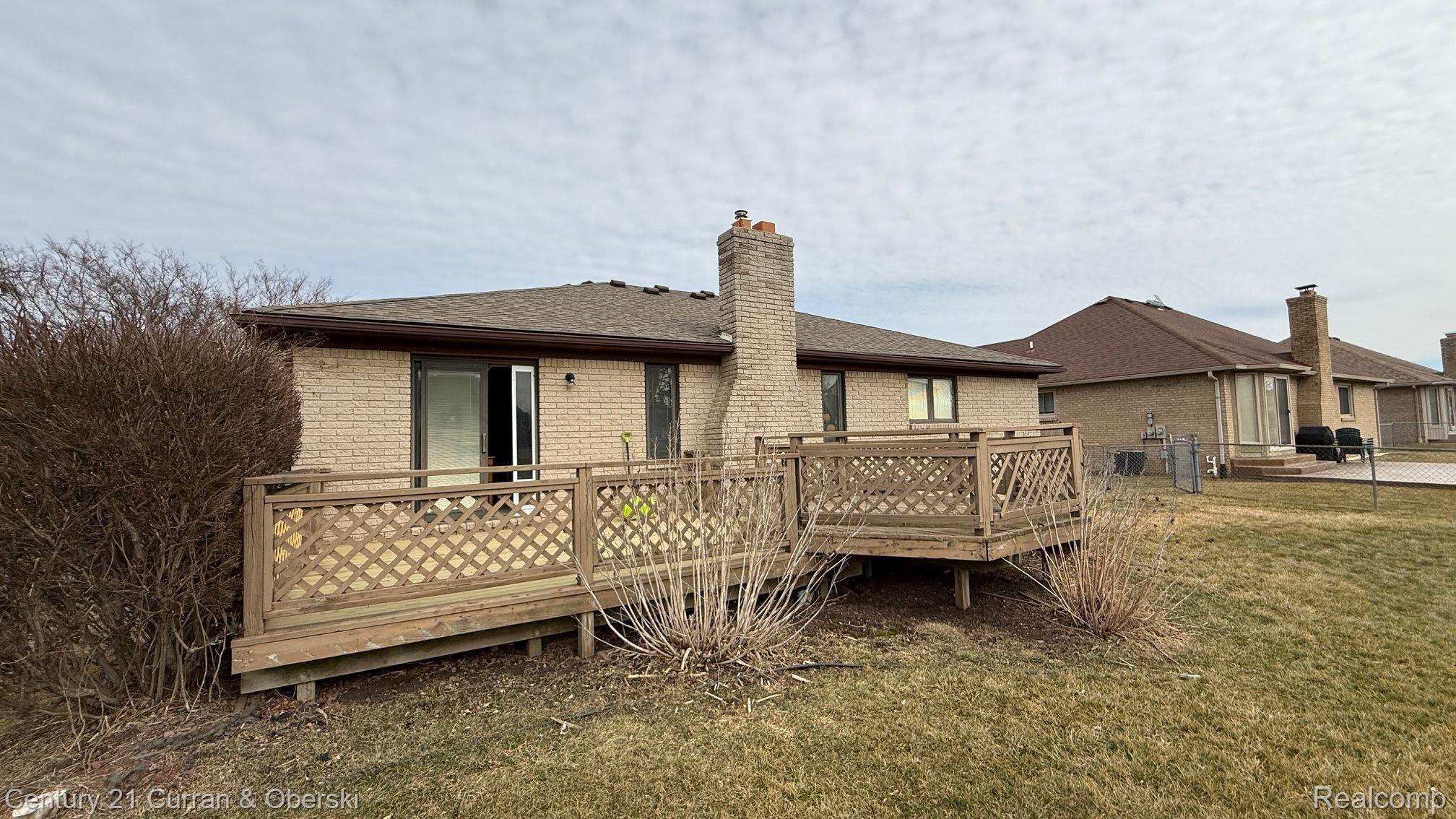 47724 MEADOWBROOK Drive