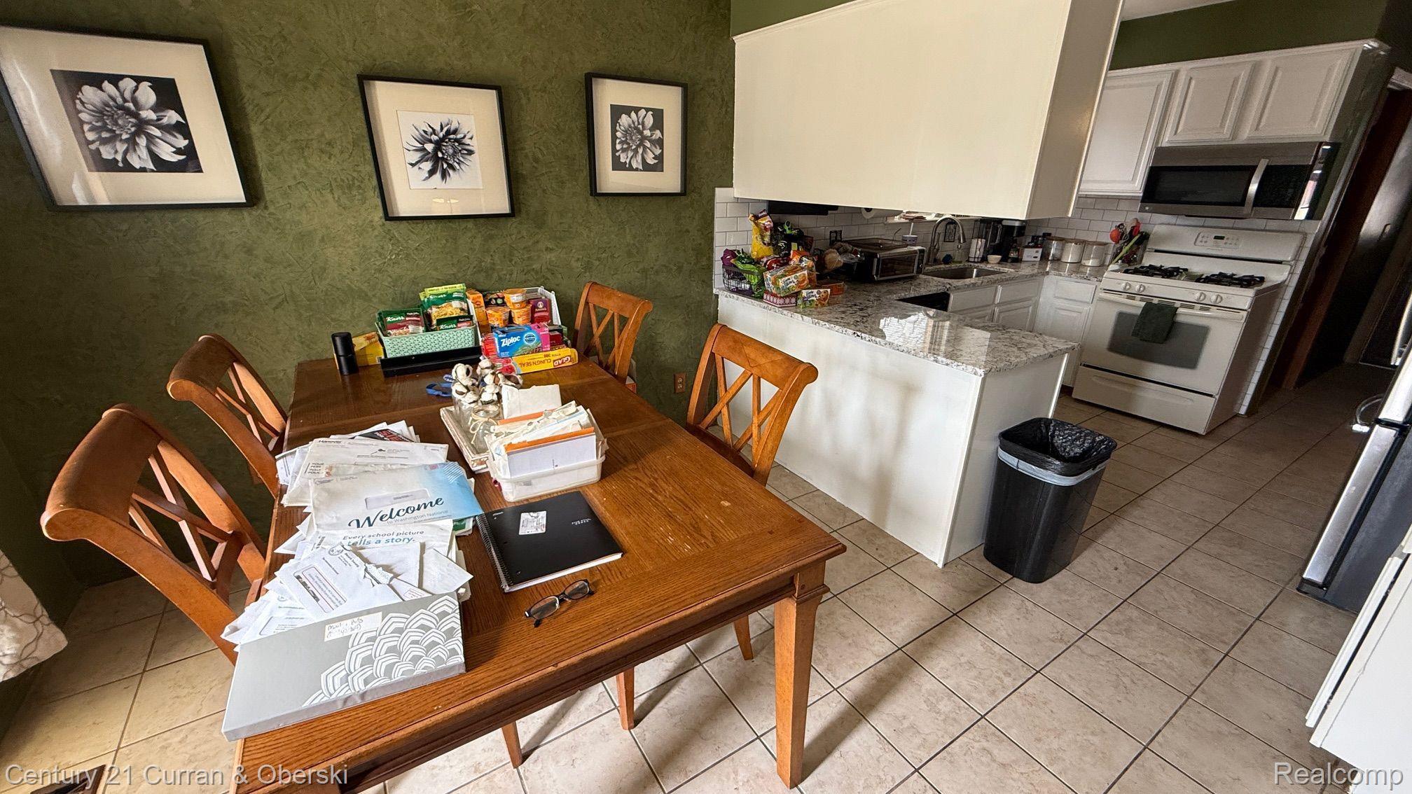 47724 MEADOWBROOK Drive