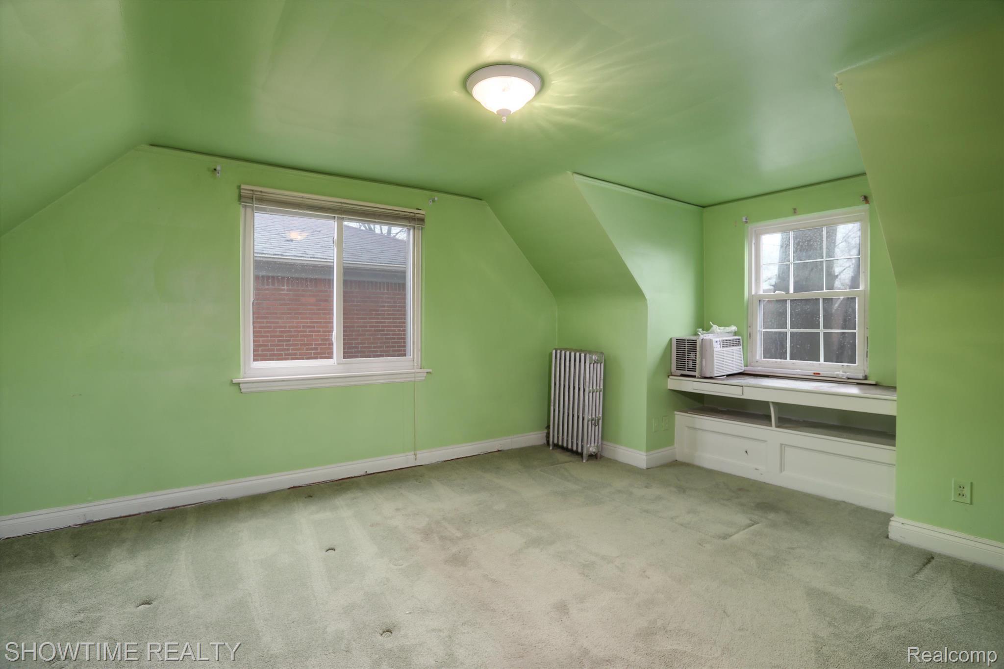 20175 LICHFIELD Road