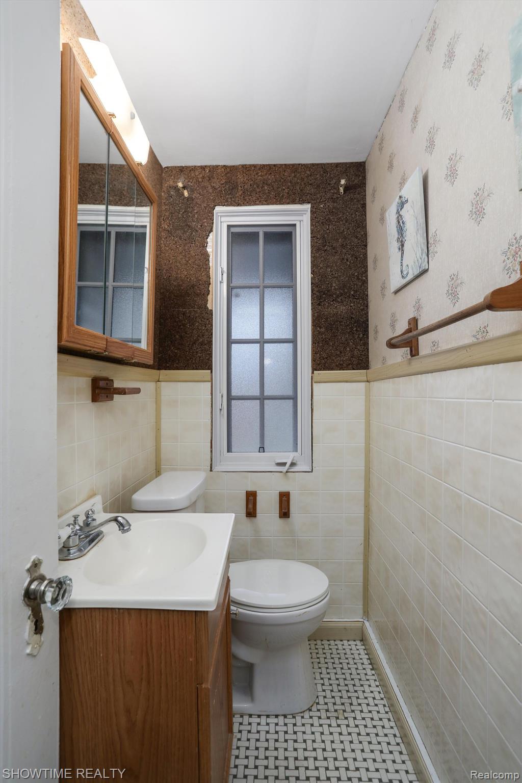 20175 LICHFIELD Road