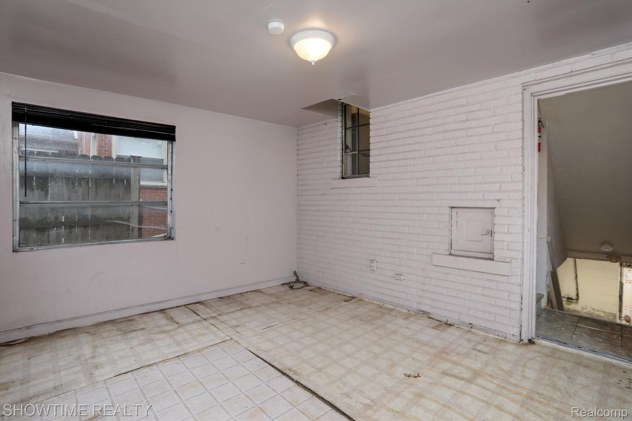 20175 LICHFIELD Road