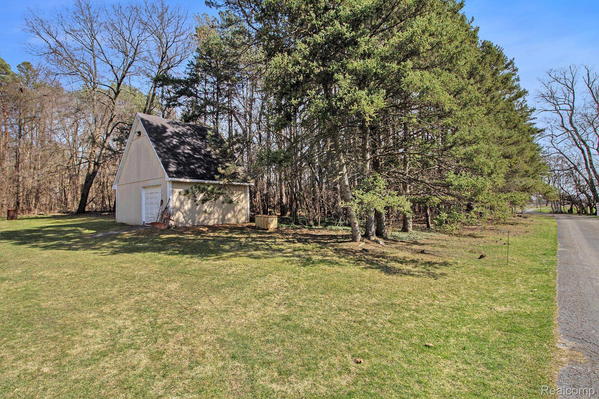 5951 Flemings Lake Road