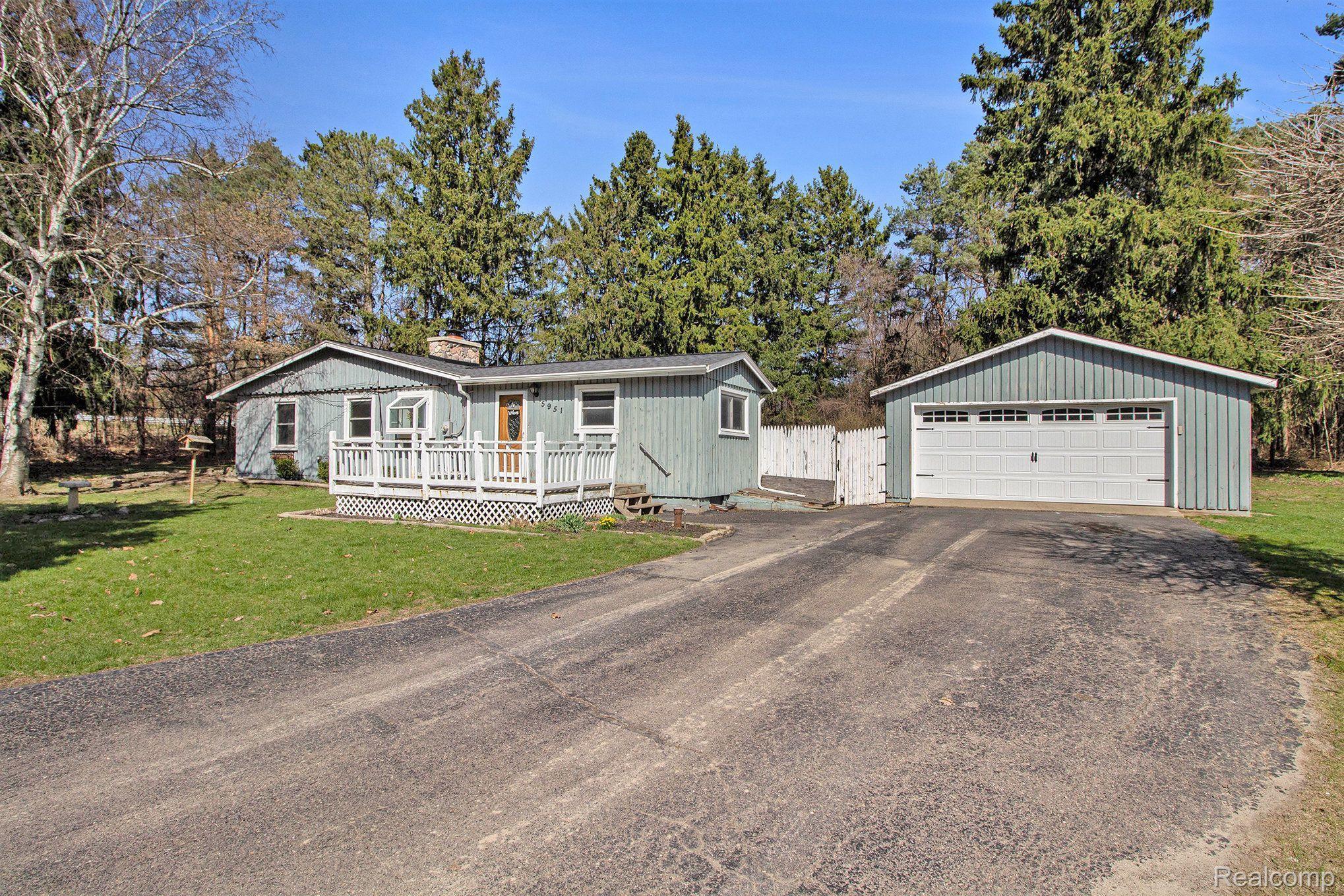 5951 Flemings Lake Road