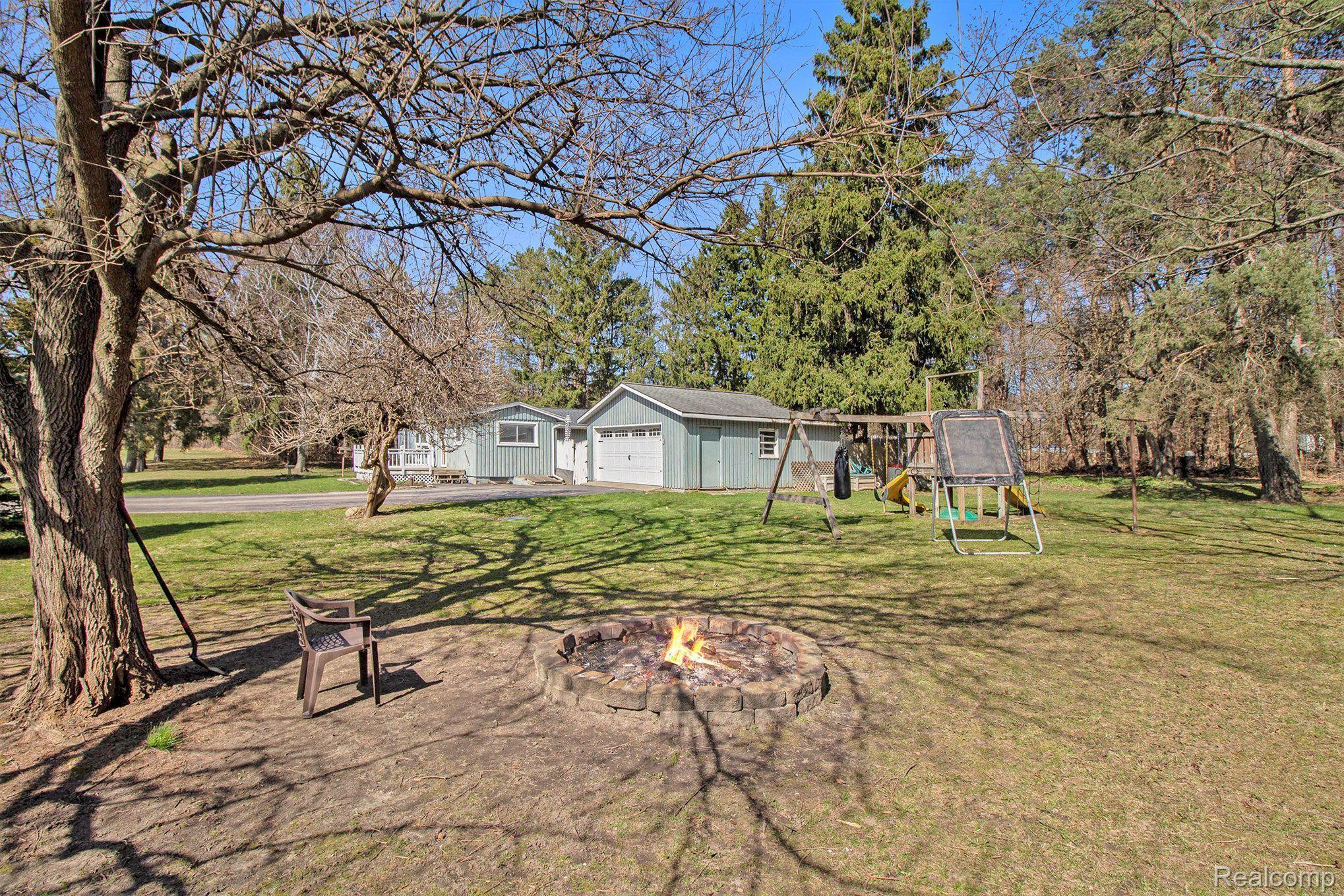 5951 Flemings Lake Road