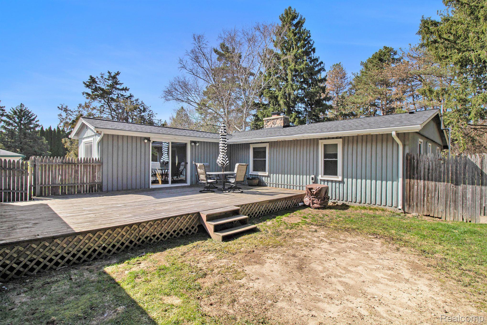 5951 Flemings Lake Road