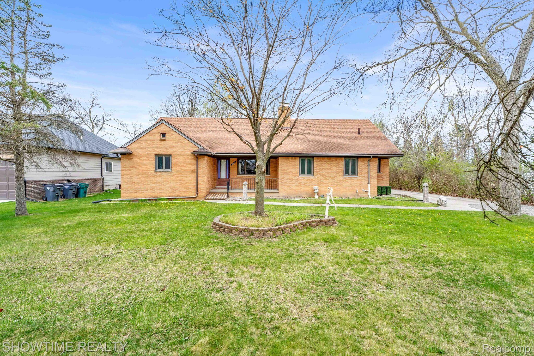 2927 DASHWOOD Drive