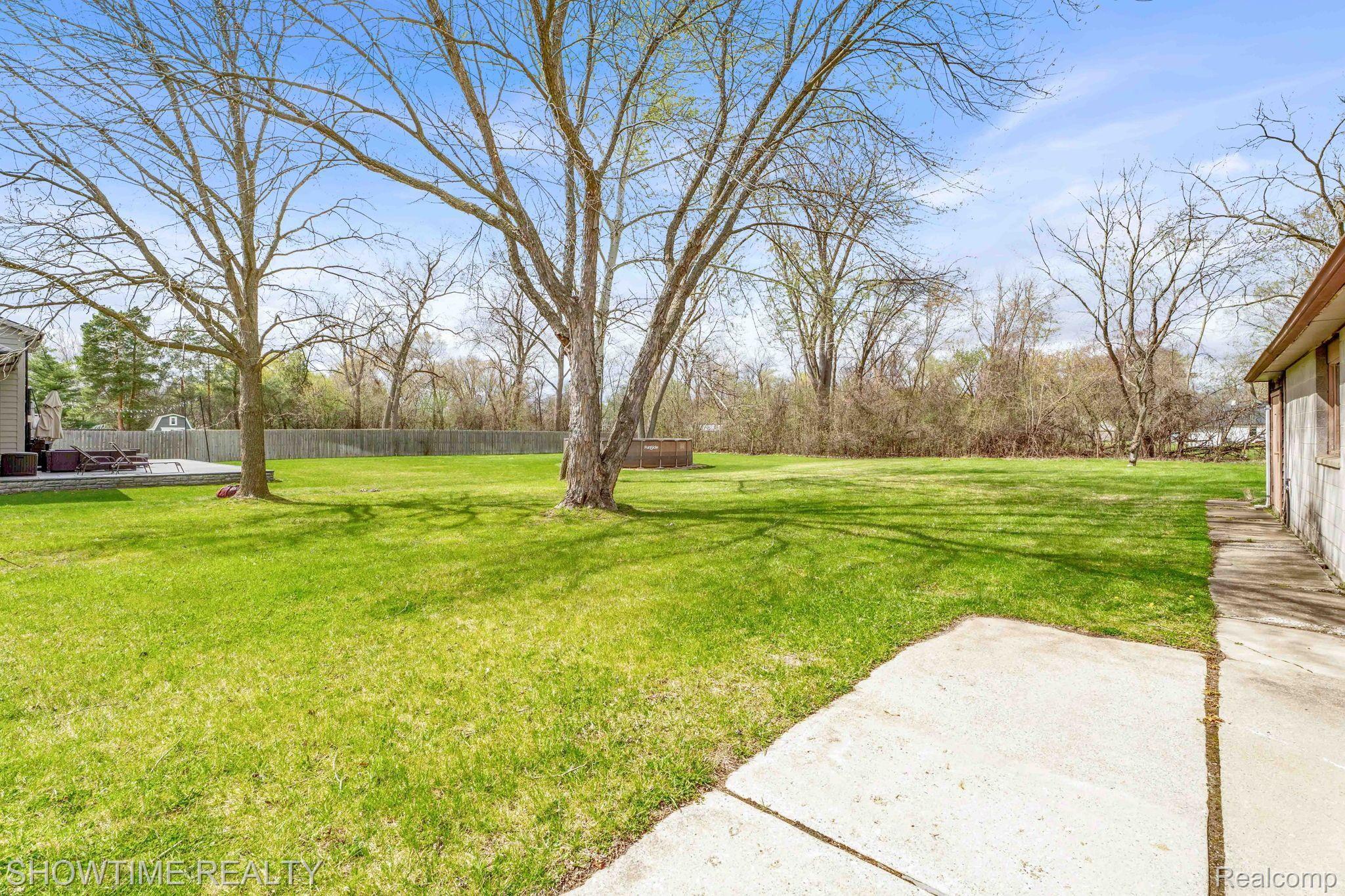 2927 DASHWOOD Drive