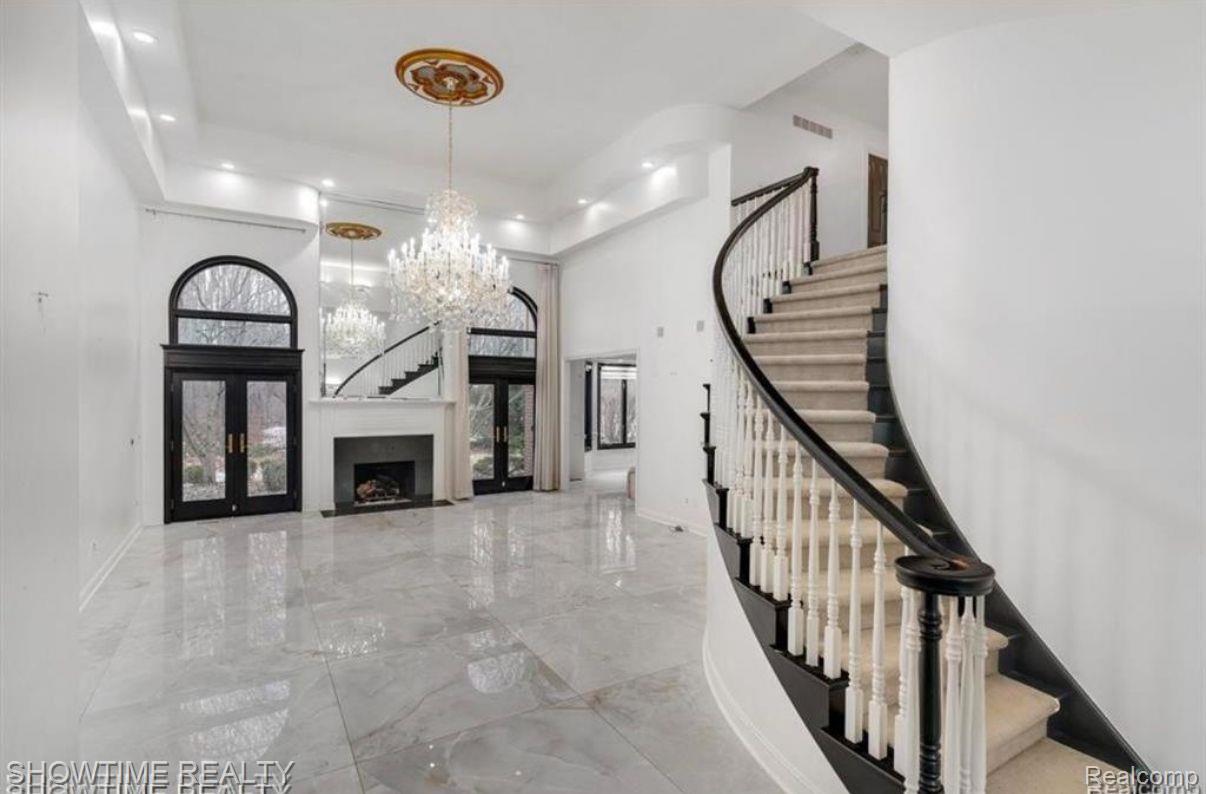 53145 ALYSSA Court