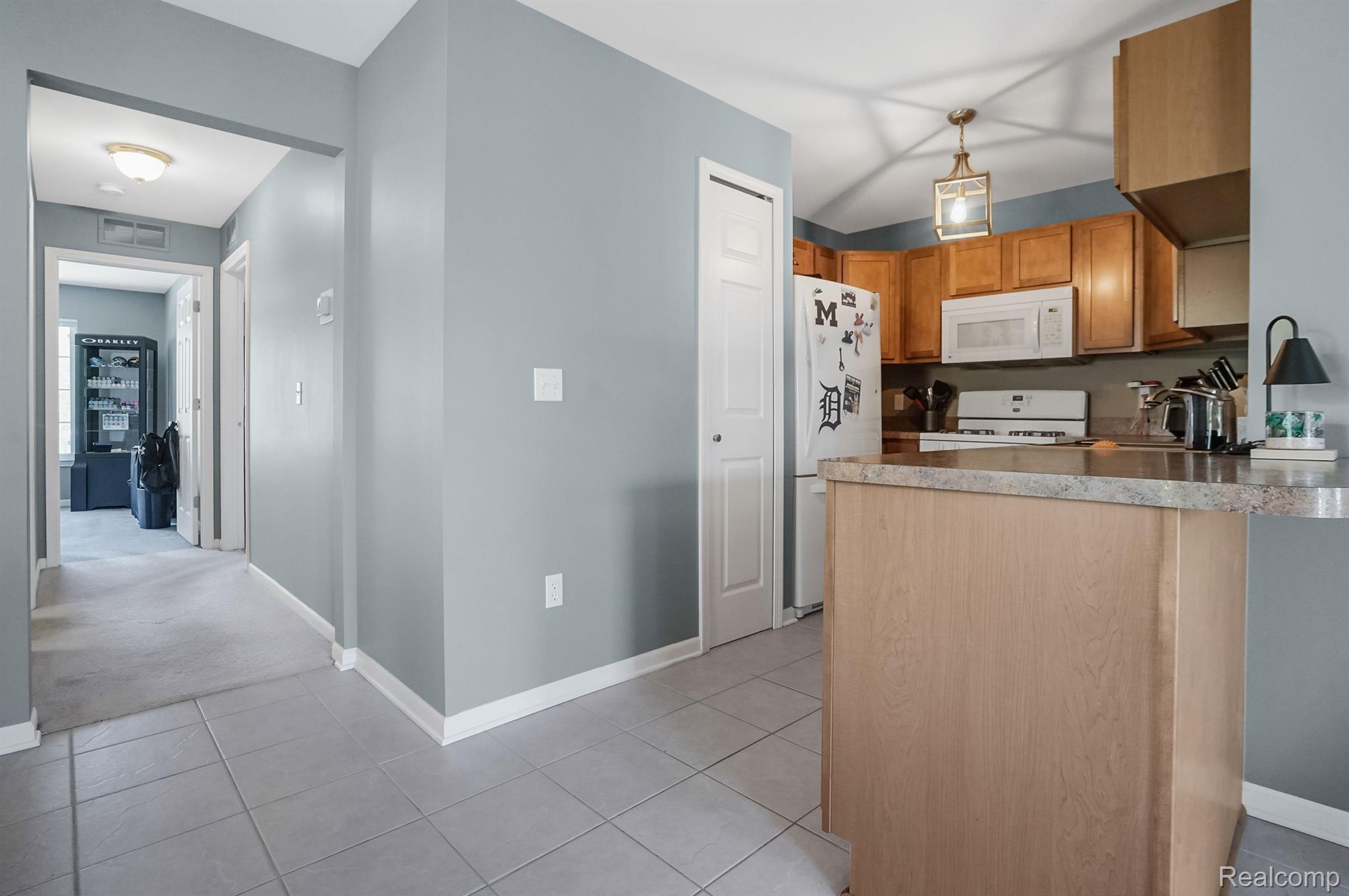 53275 PROVIDENCE E