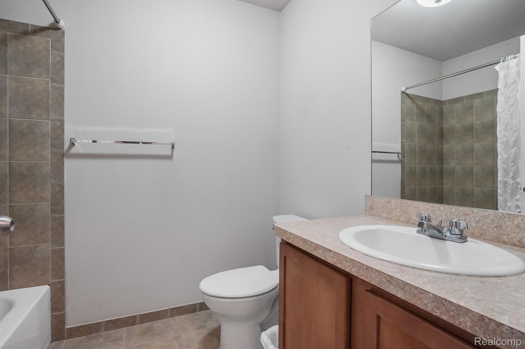 53275 PROVIDENCE E