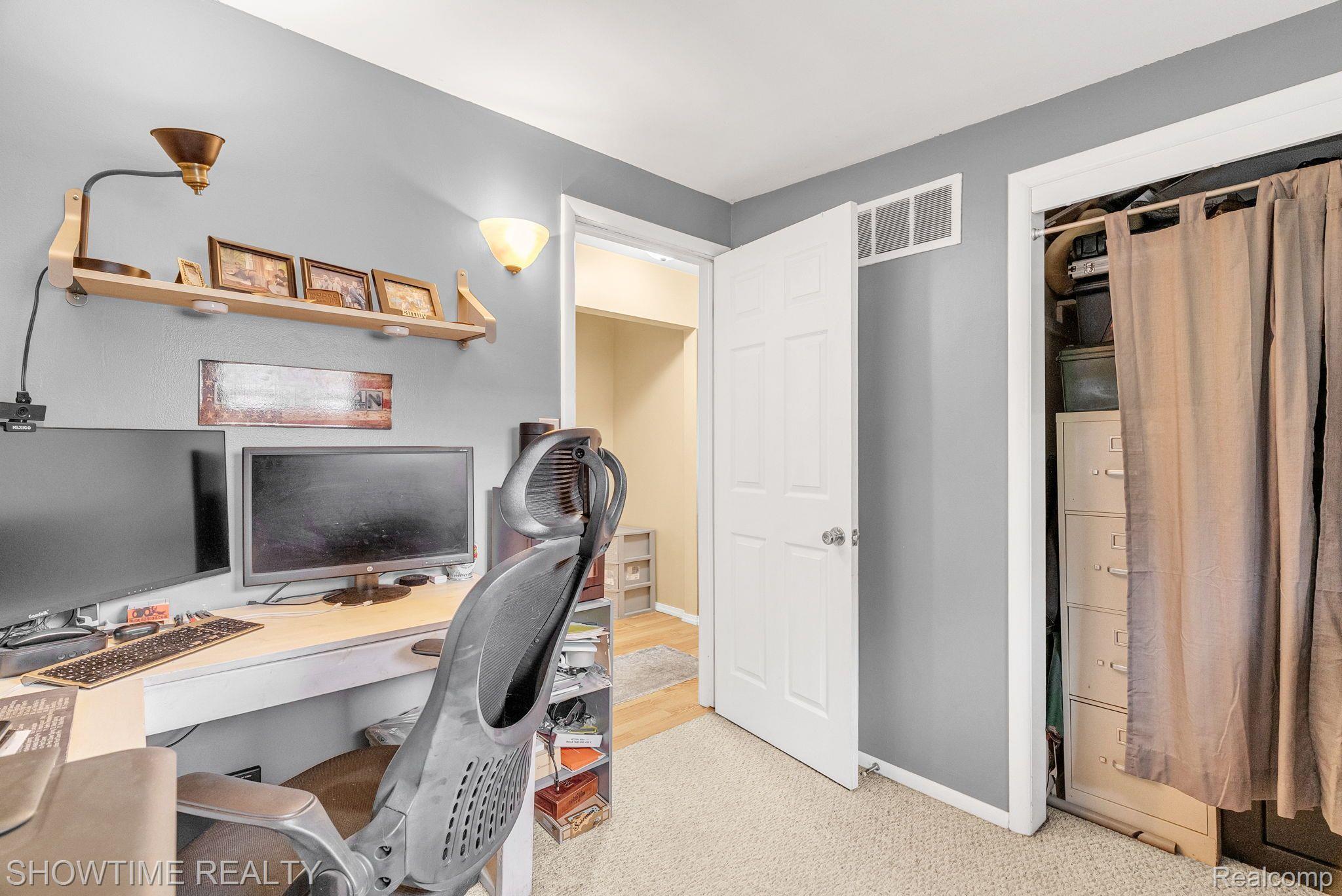 2510 BROWNWOOD Drive