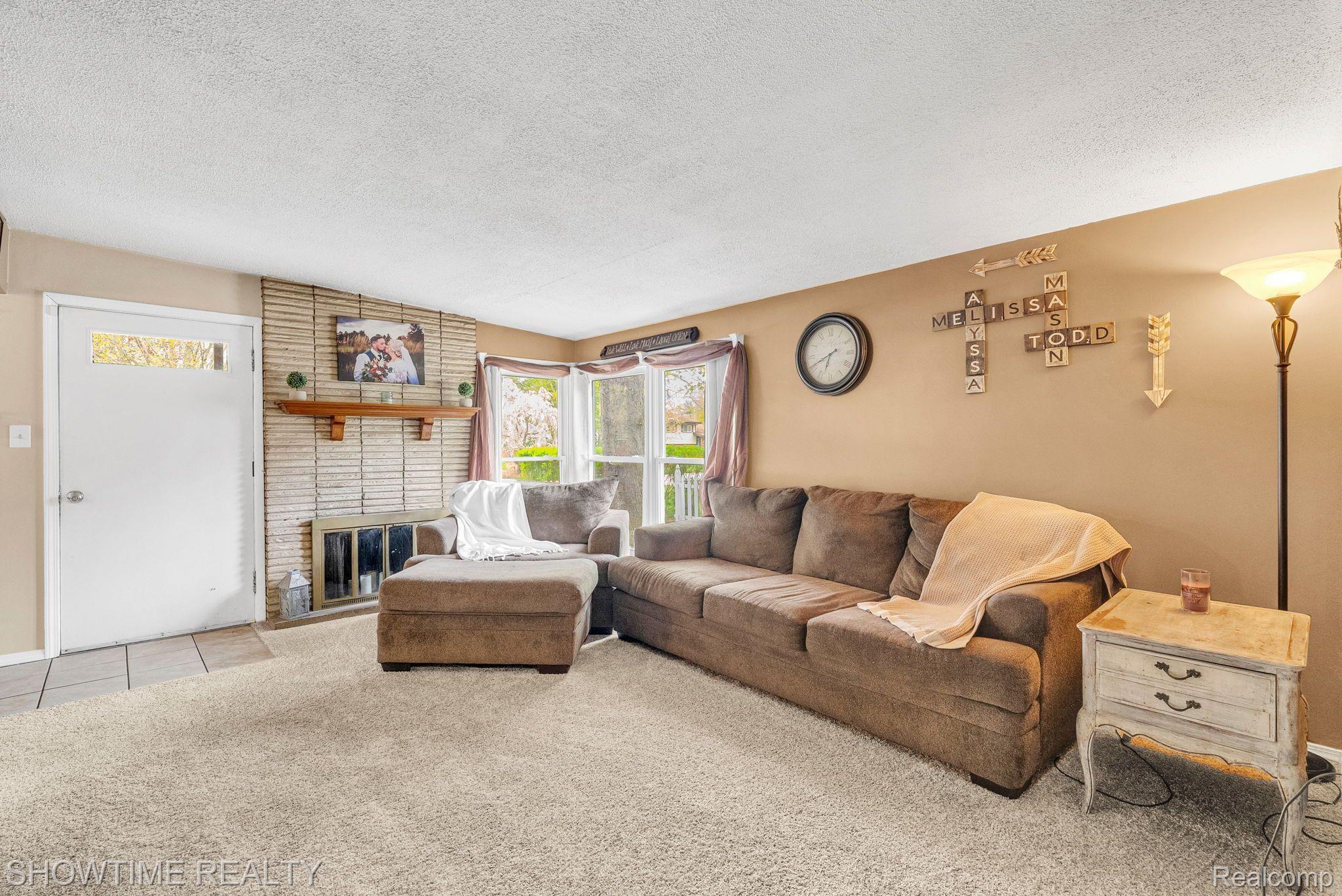 2510 BROWNWOOD Drive