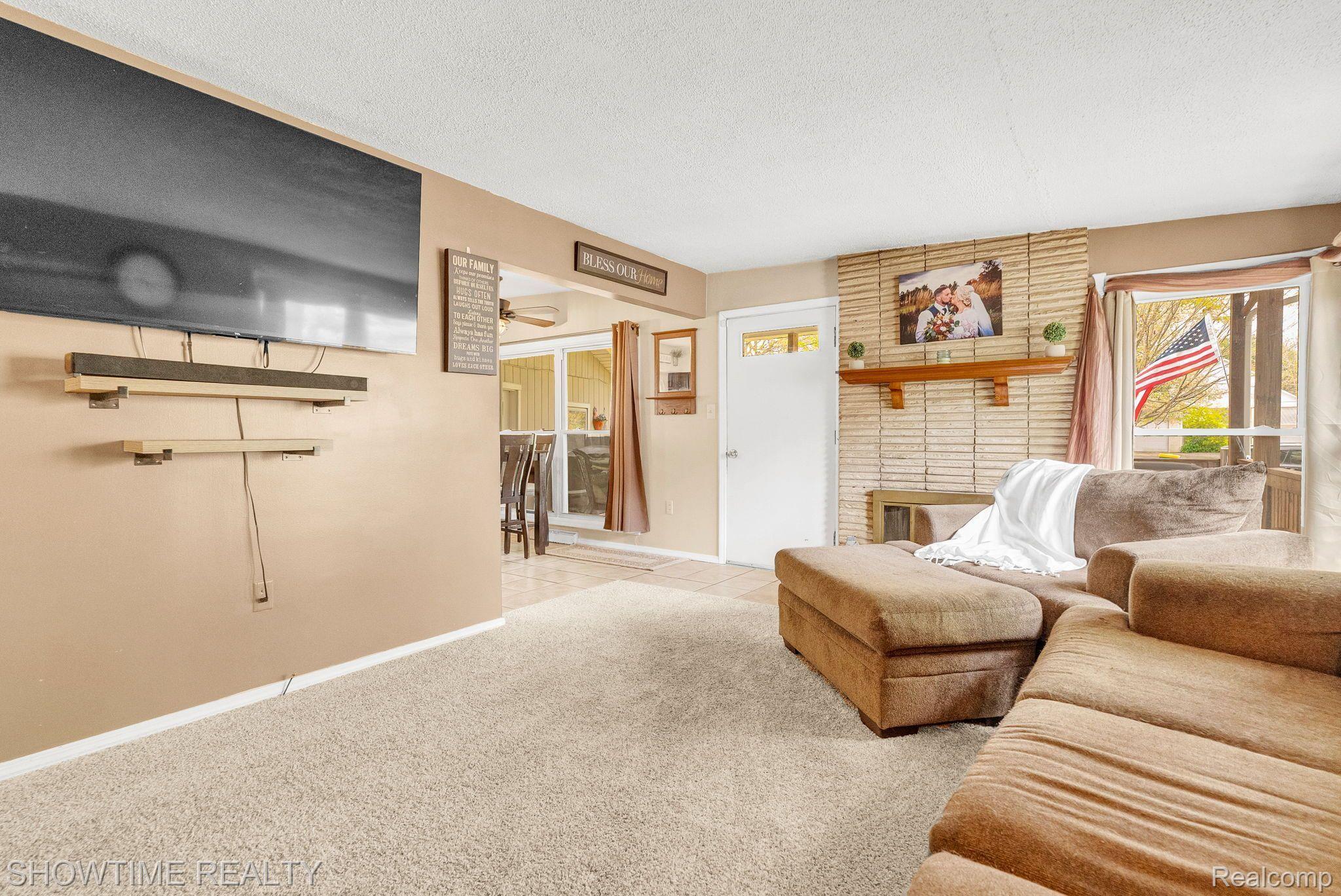 2510 BROWNWOOD Drive