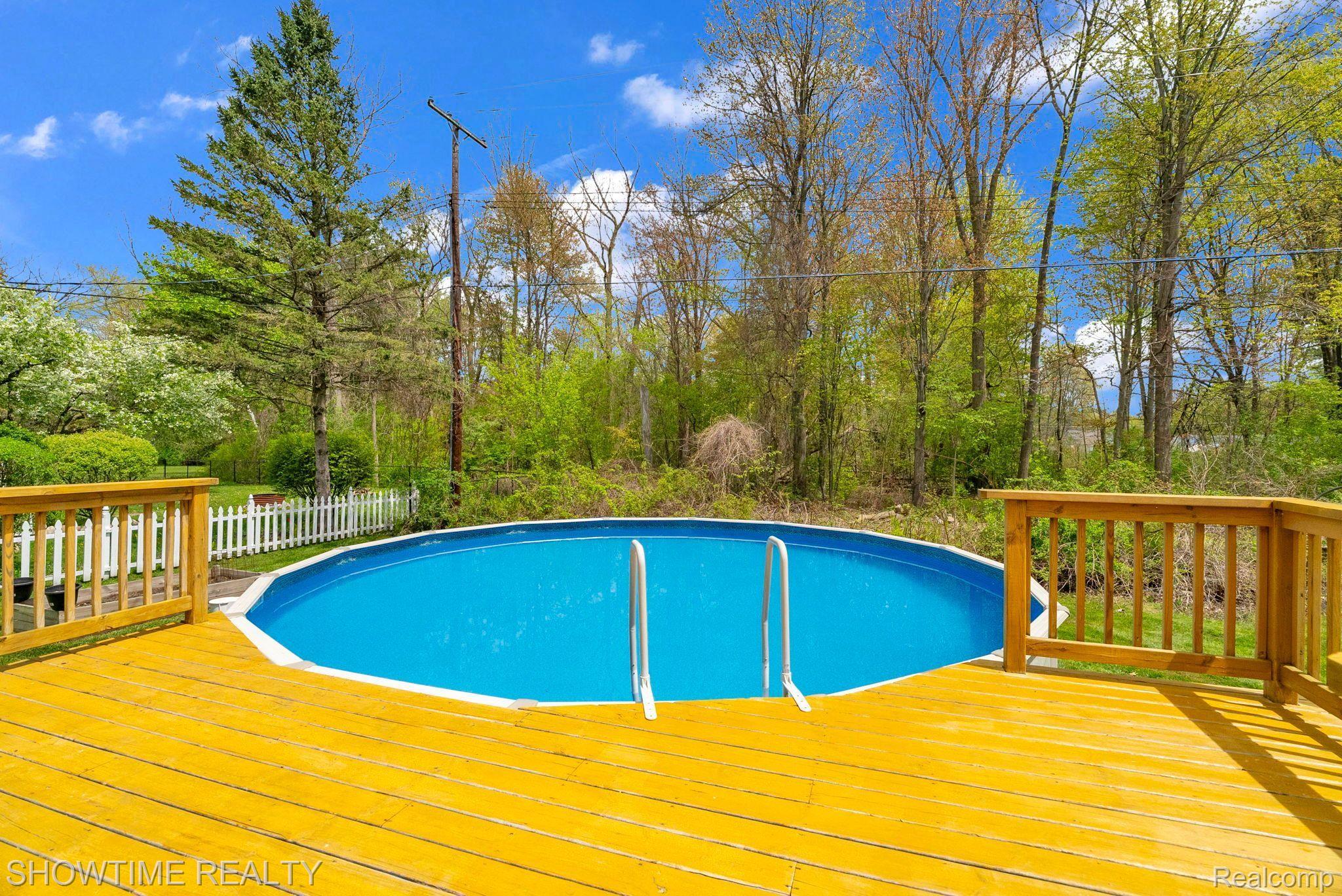 2510 BROWNWOOD Drive