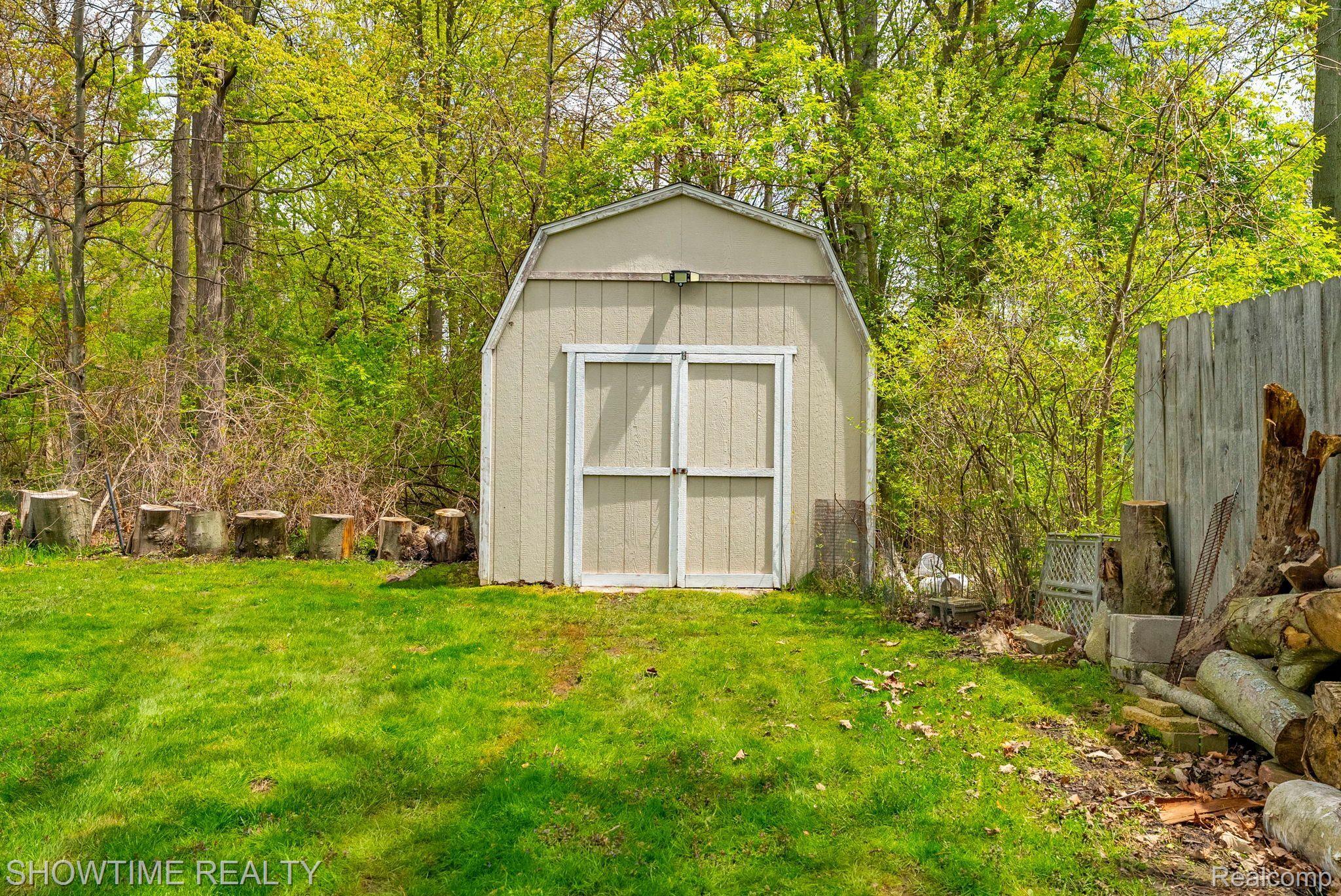 2510 BROWNWOOD Drive