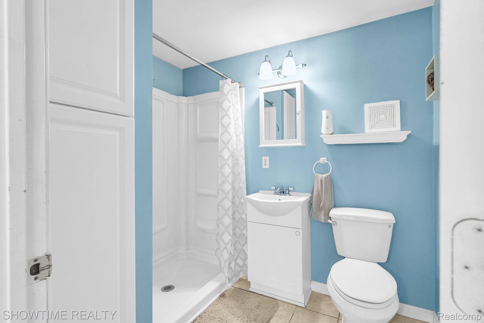 2510 BROWNWOOD Drive