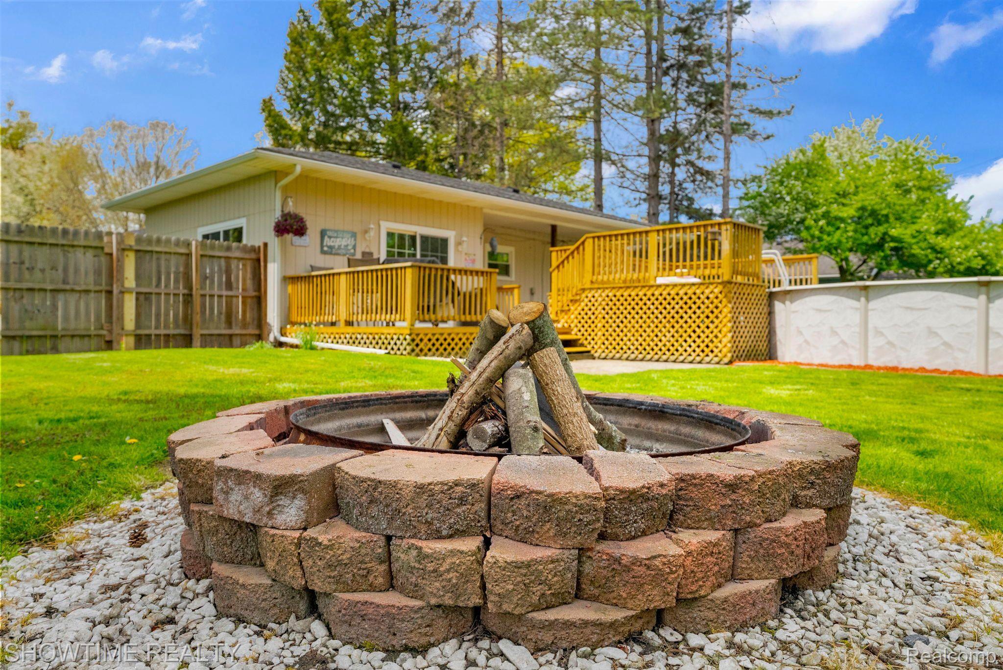 2510 BROWNWOOD Drive