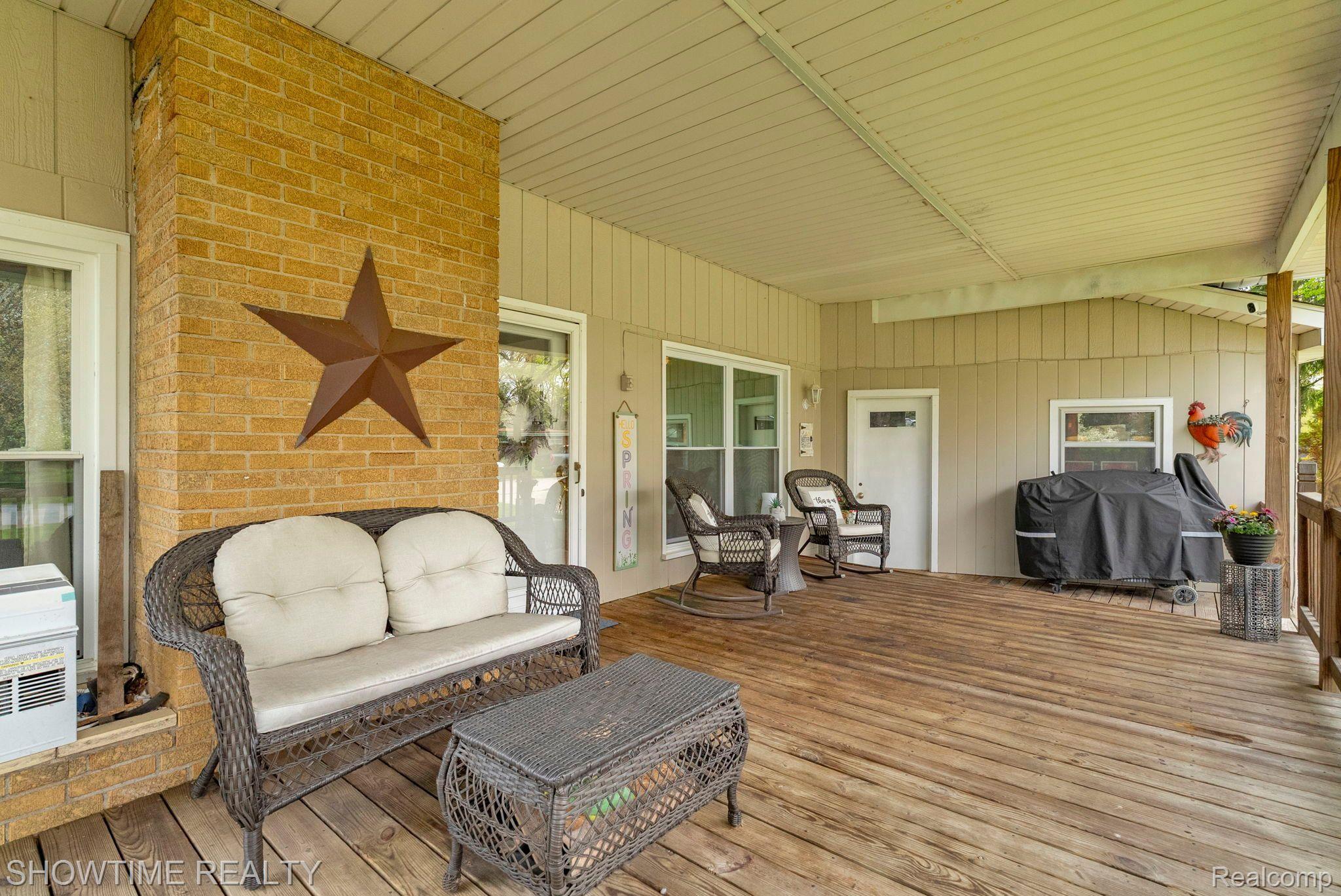 2510 BROWNWOOD Drive