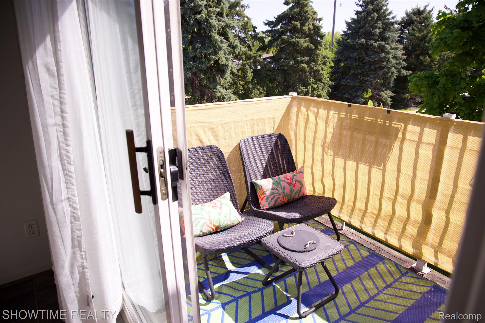 46265 CAVALIER Drive