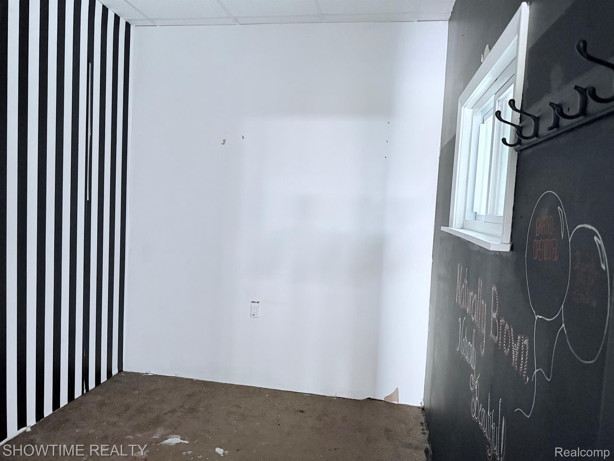 18004 E 13 MILE Road