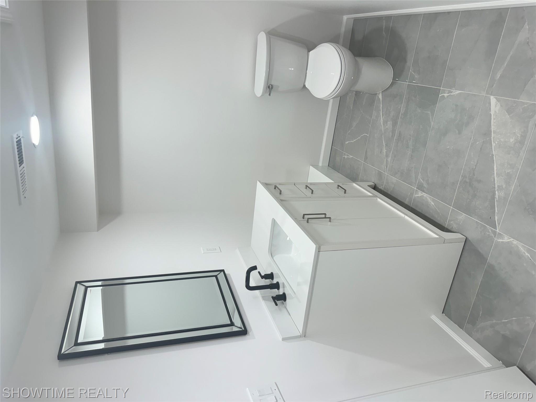 28806 Ramblewood Drive