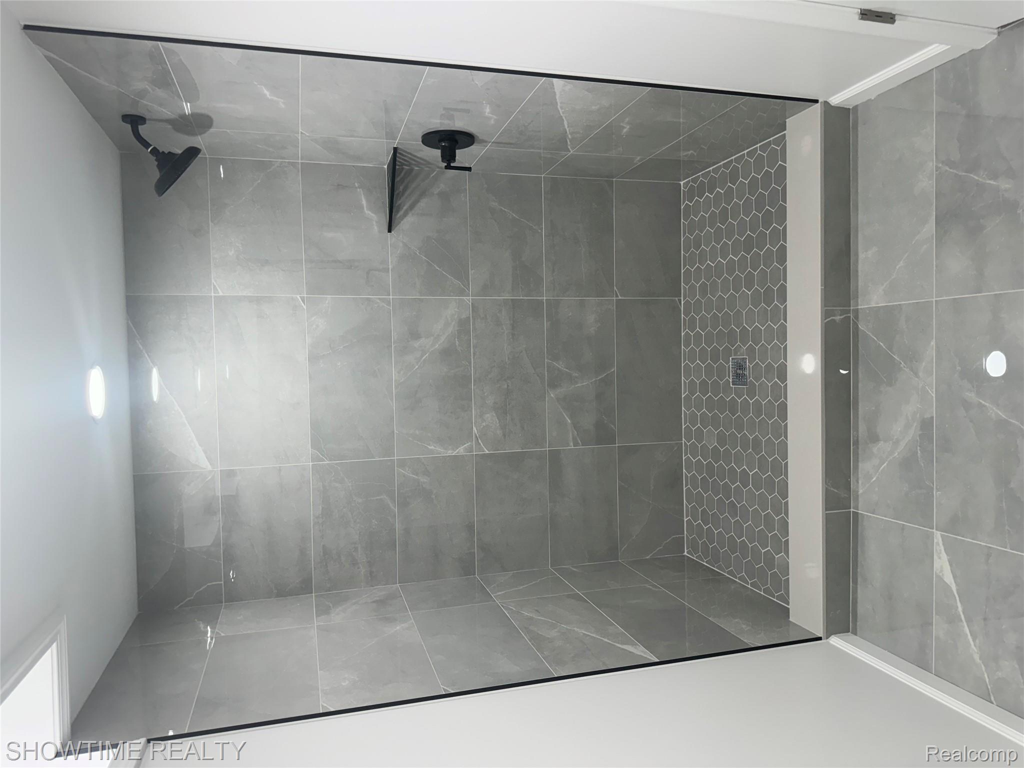 28806 Ramblewood Drive