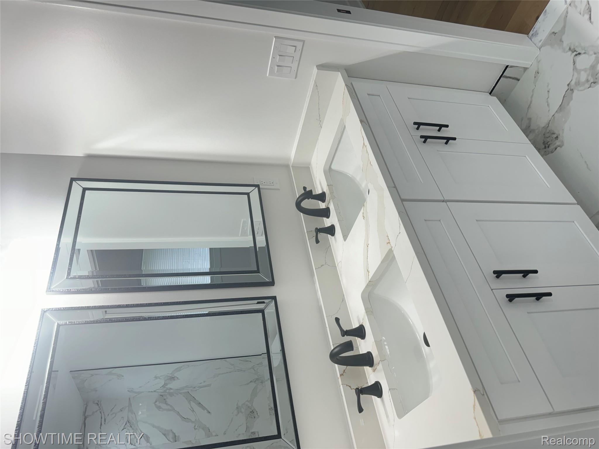 28806 Ramblewood Drive