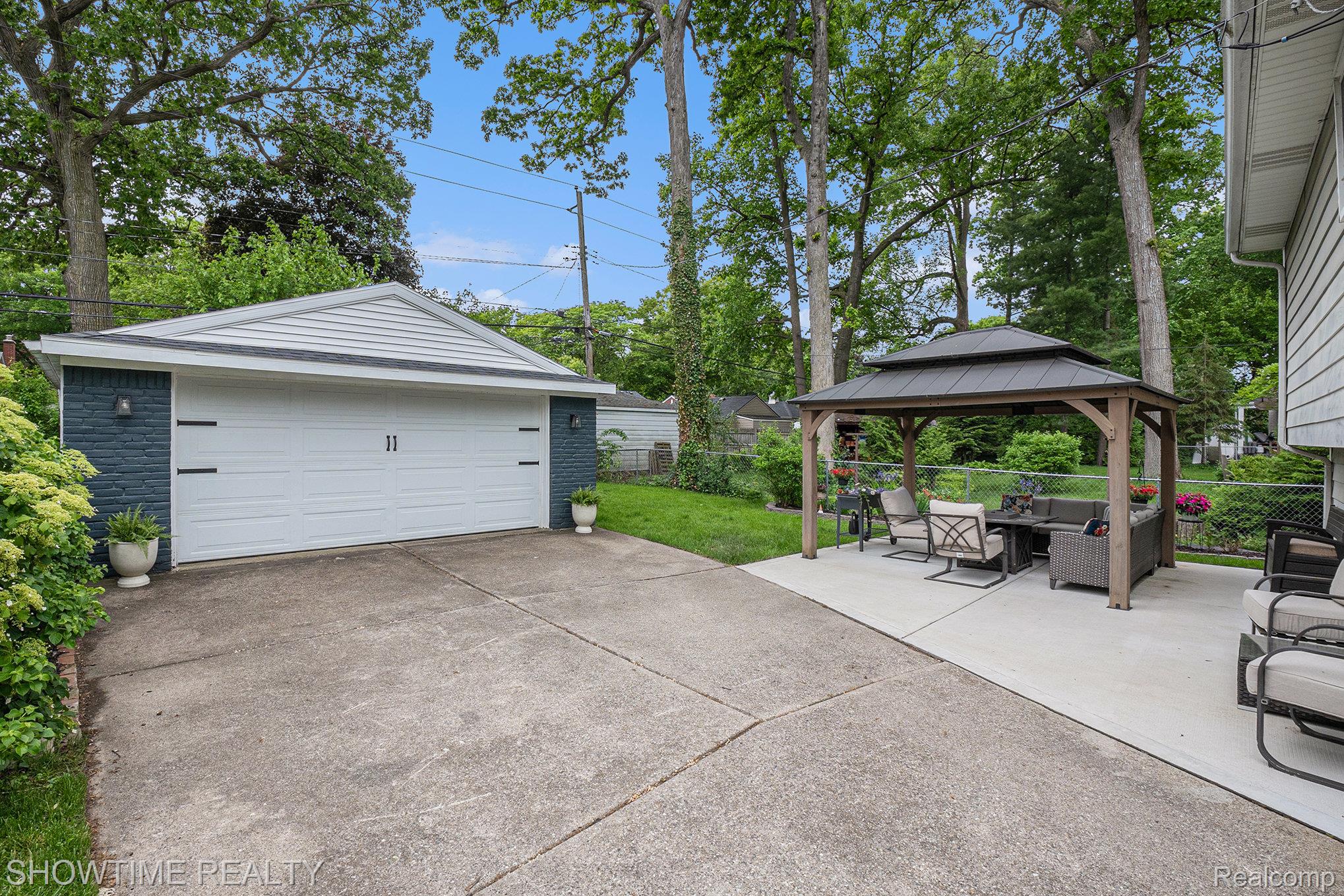 633 Ellen Avenue