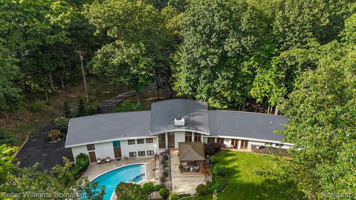 2829 Shannon Drive
