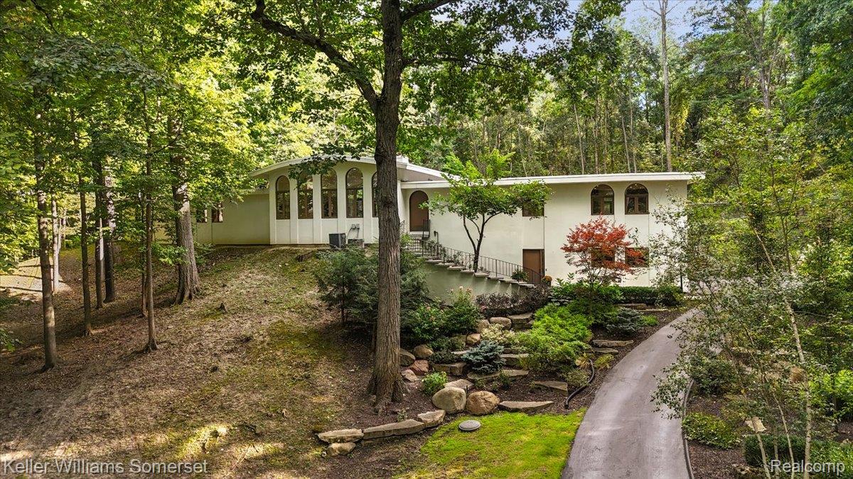 2829 Shannon Drive