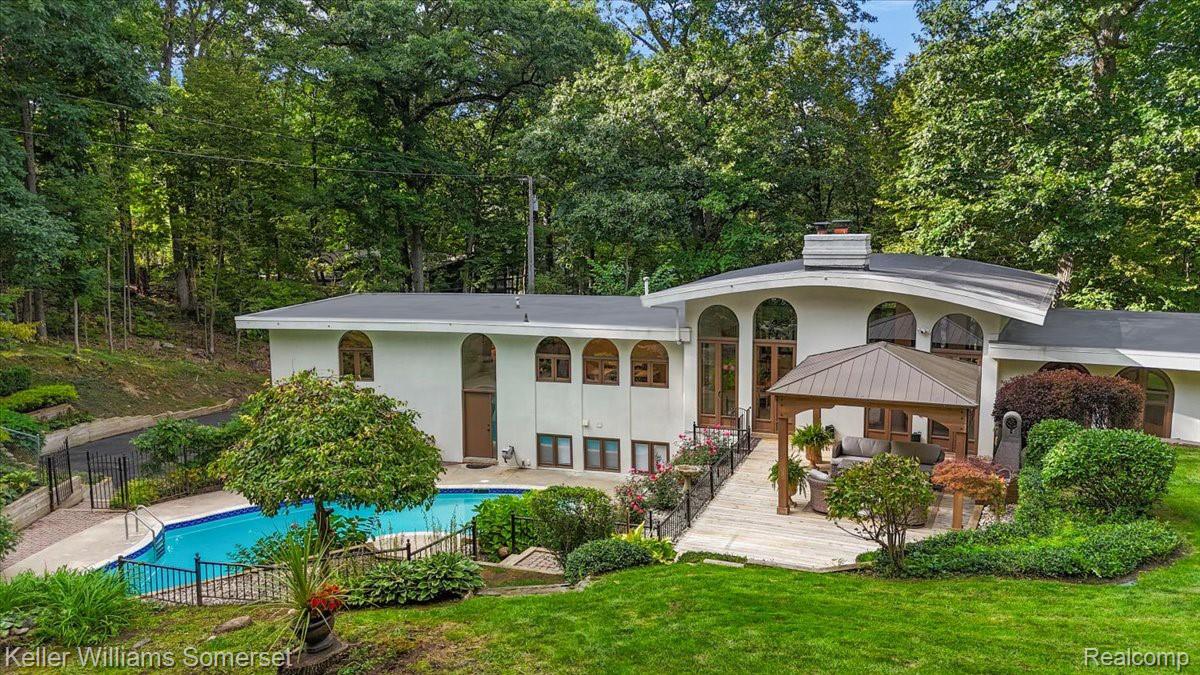 2829 Shannon Drive