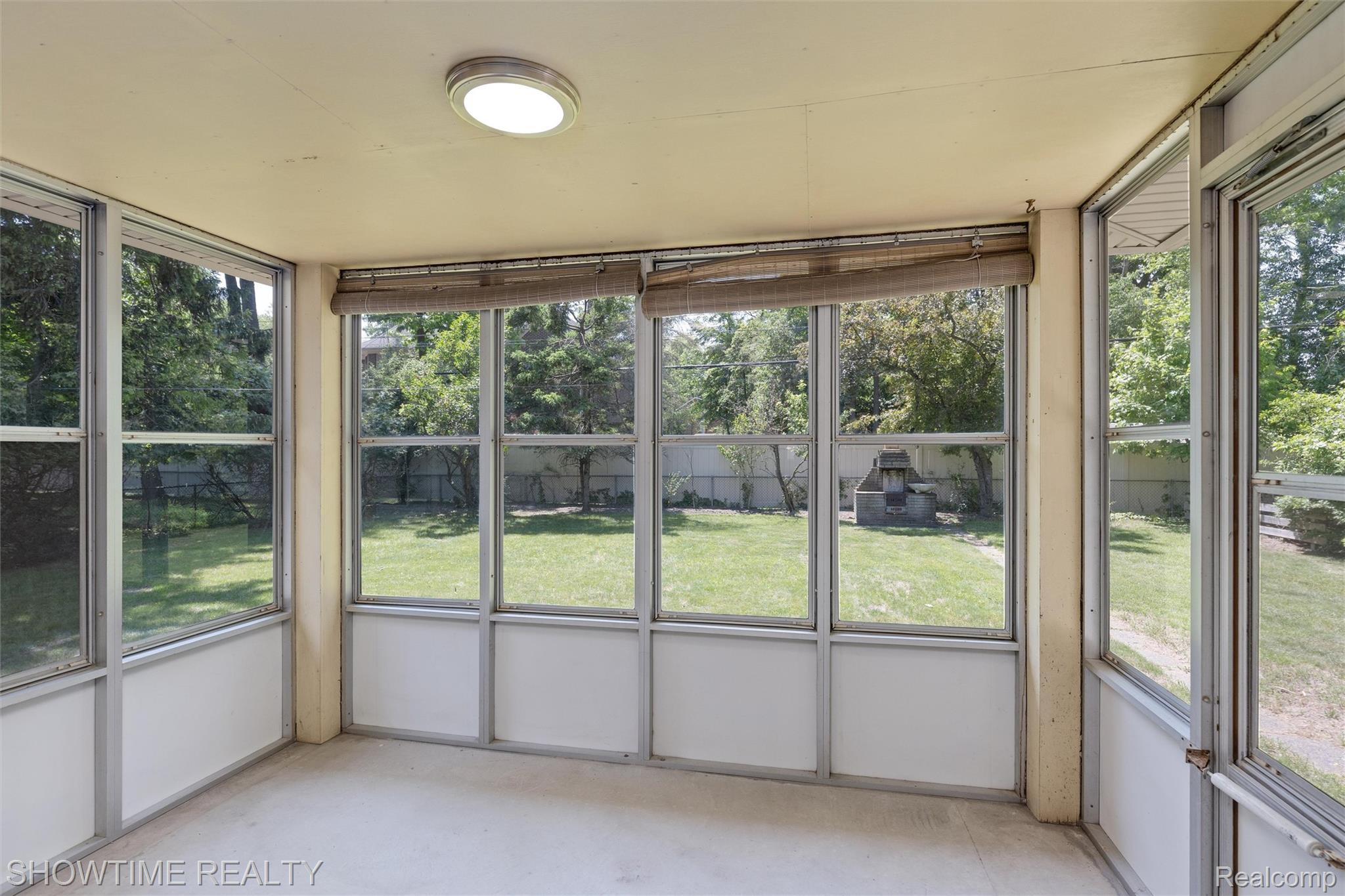 24635 River Heights Street