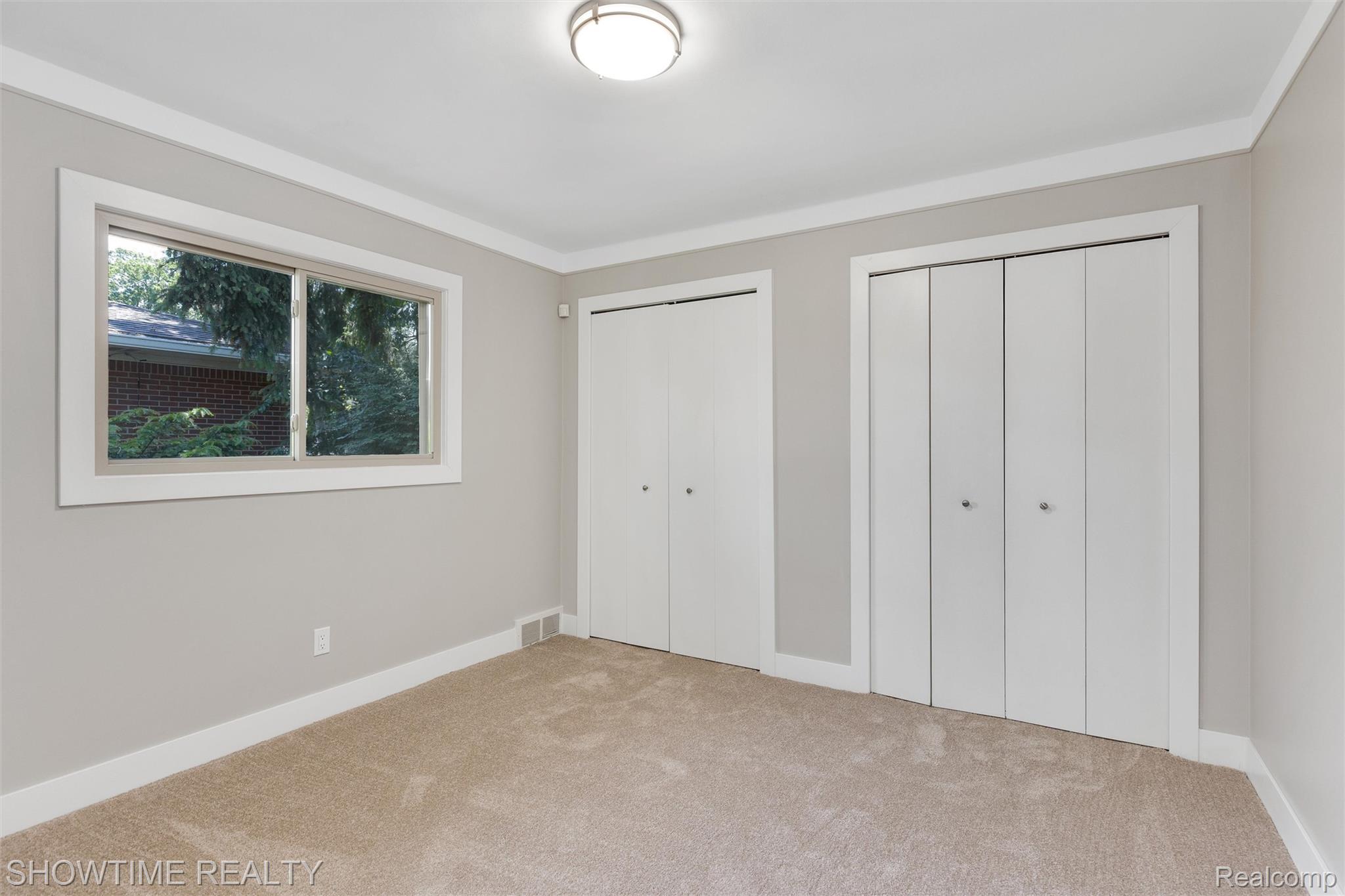 24635 River Heights Street