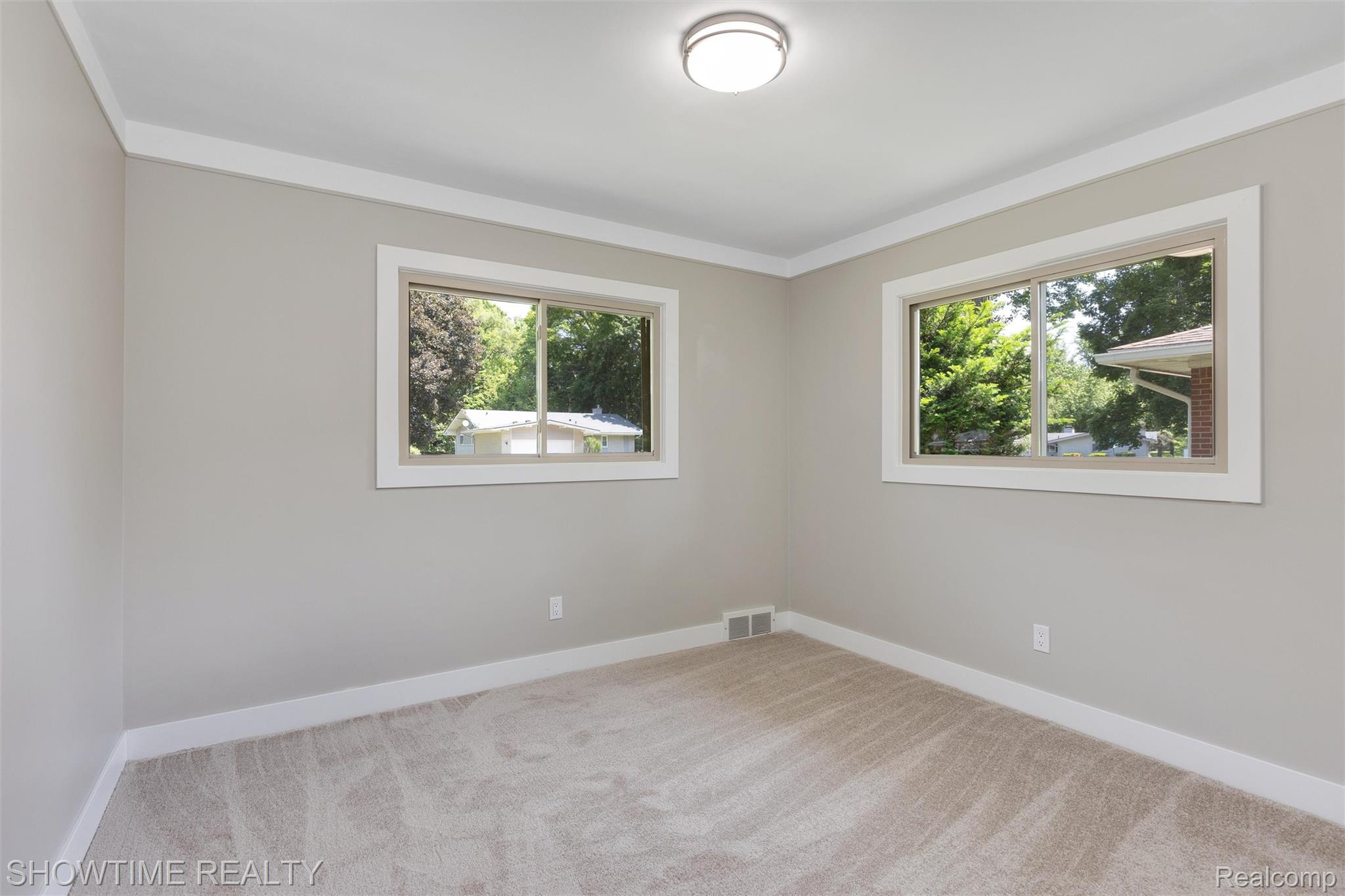 24635 River Heights Street