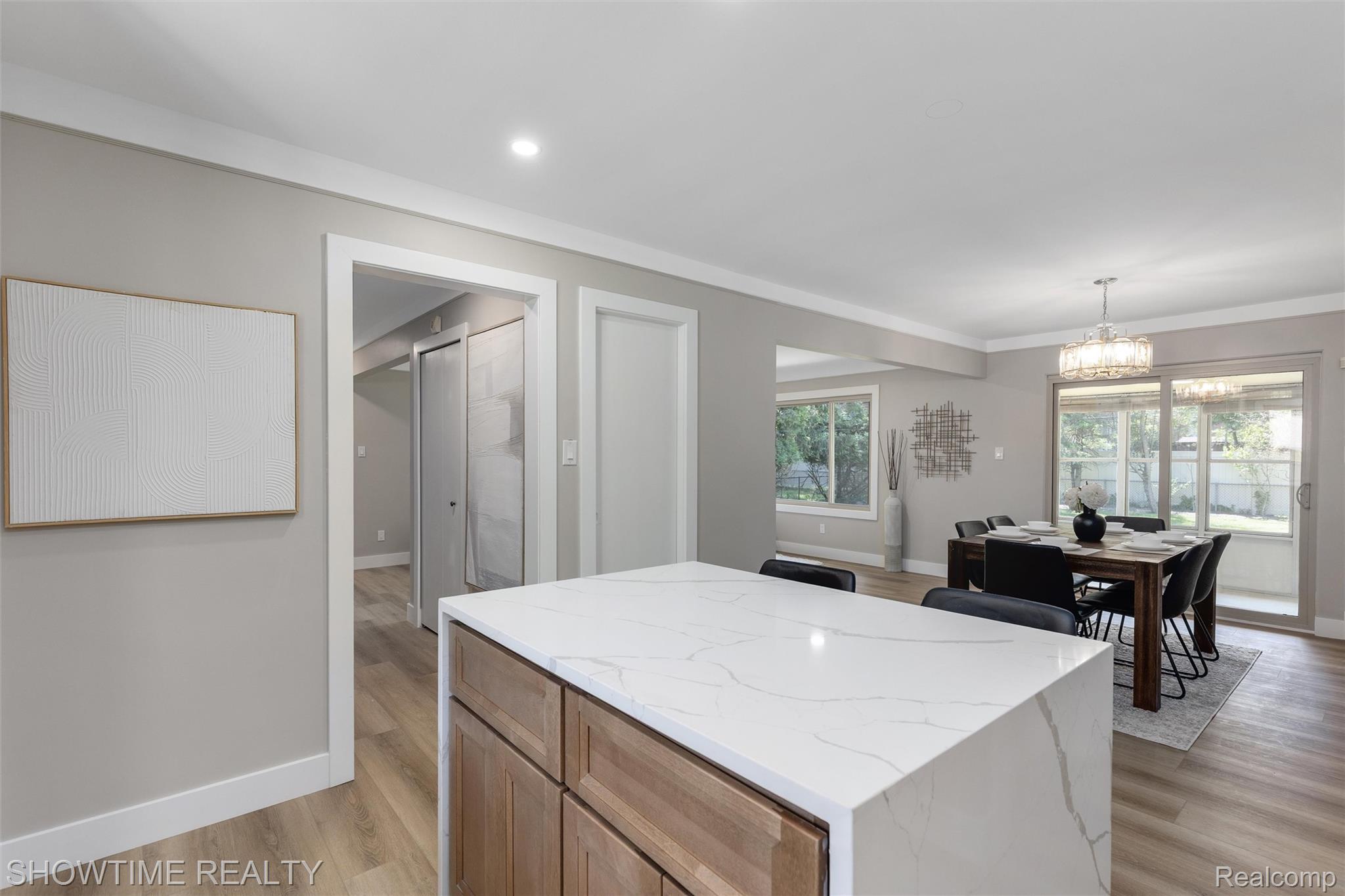 24635 River Heights Street