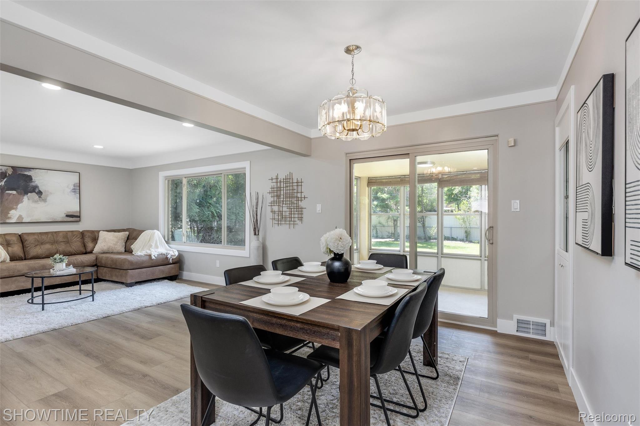 24635 River Heights Street