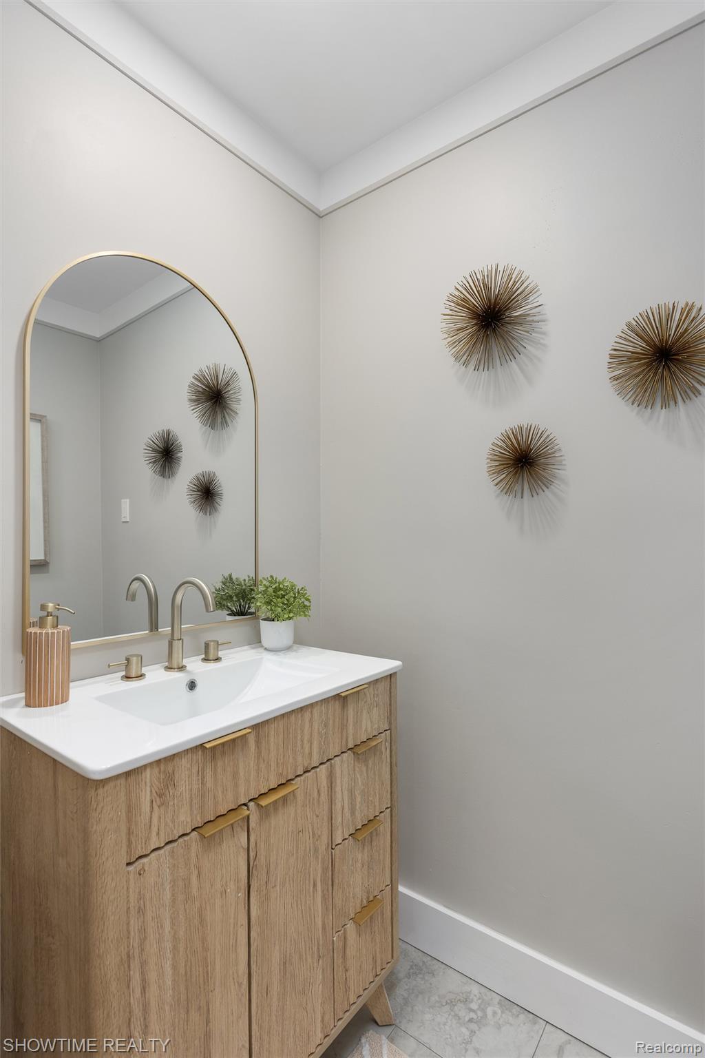 24635 River Heights Street