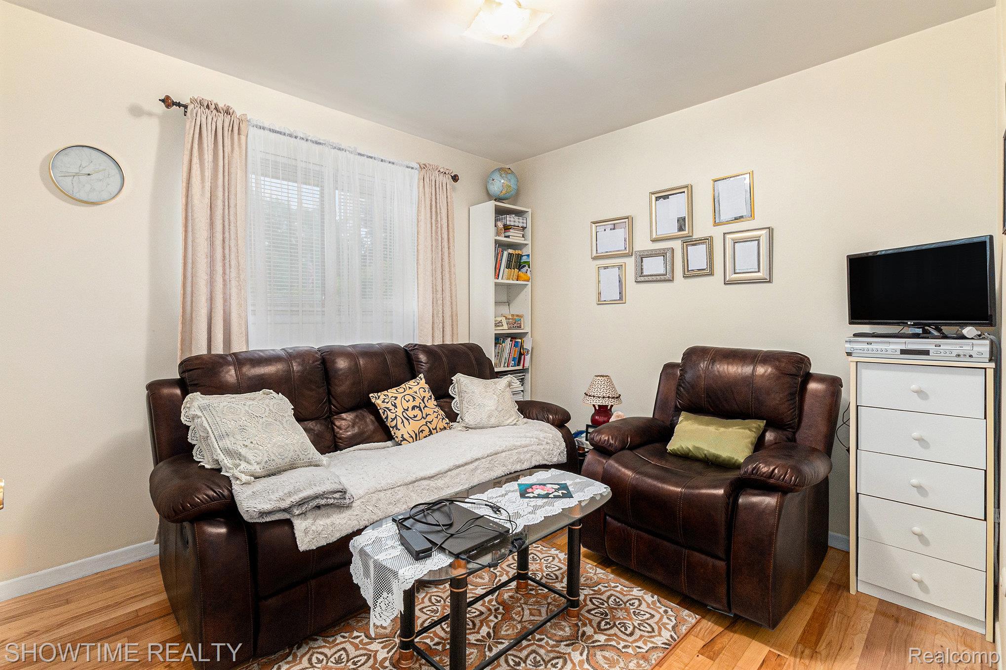 23465 N Stockton Avenue