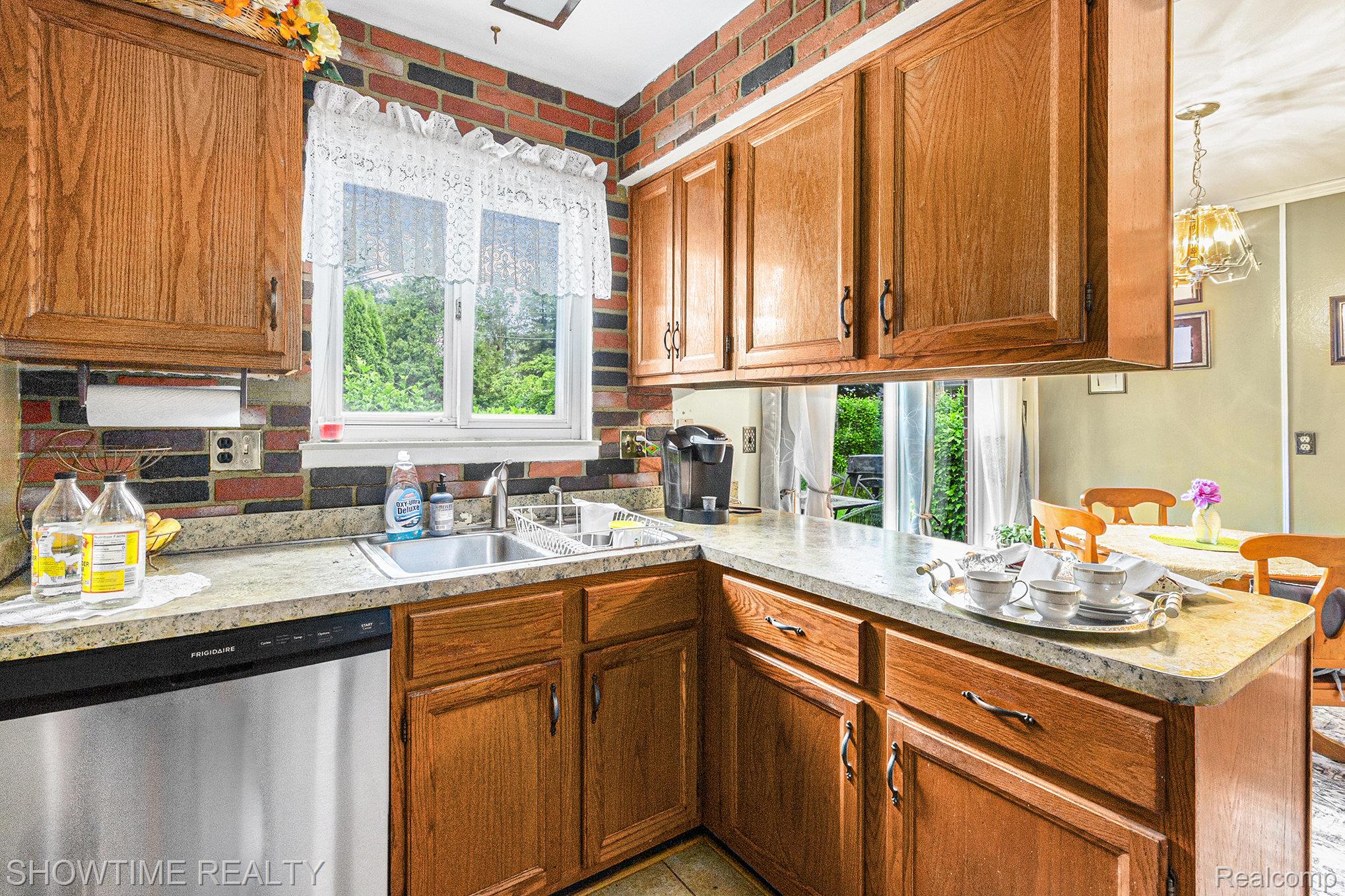 23465 N Stockton Avenue