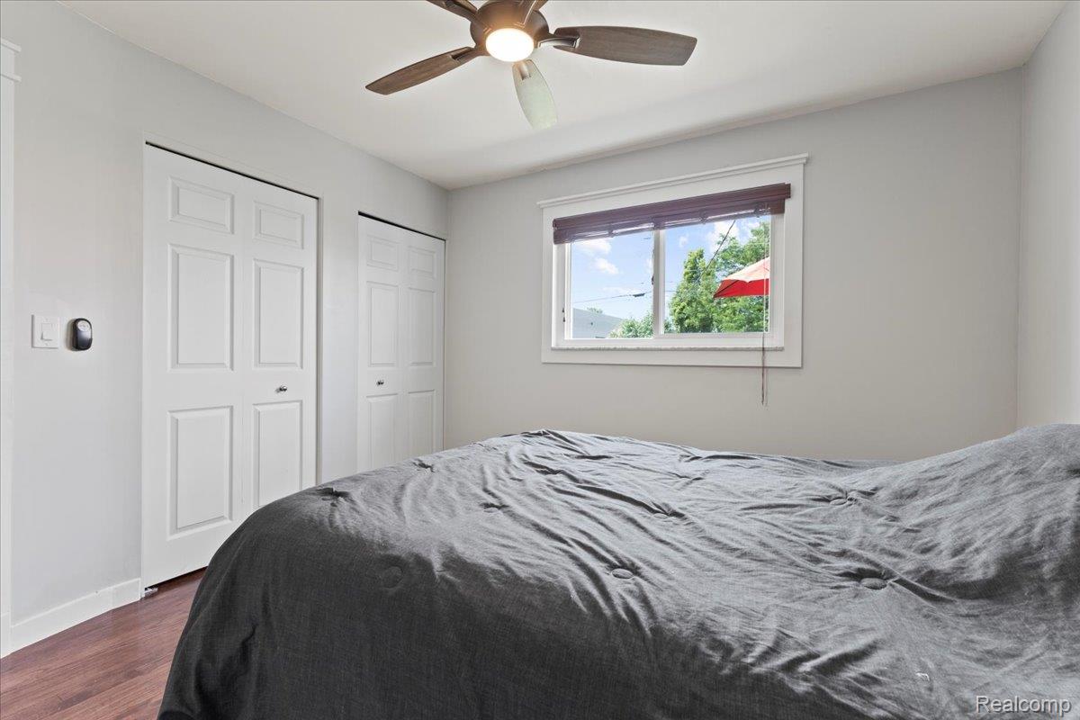 1059 Kenilworth Place