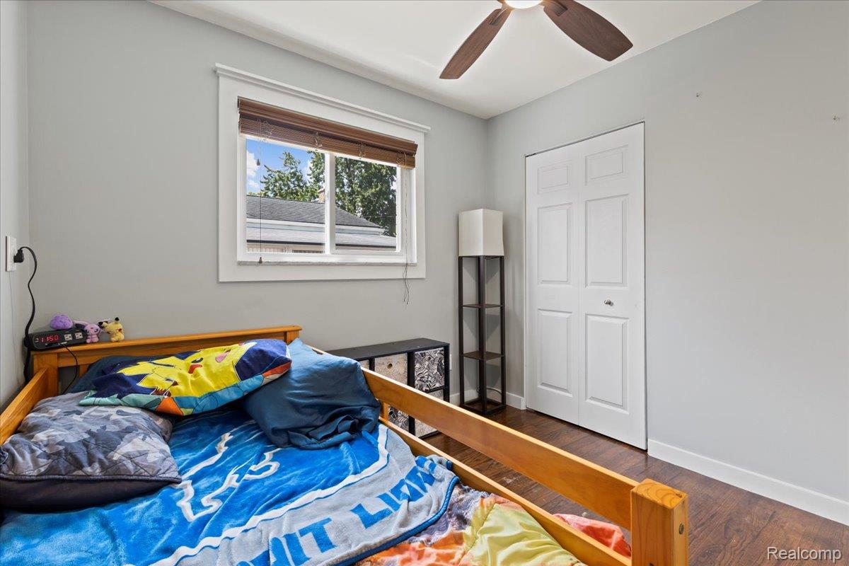 1059 Kenilworth Place