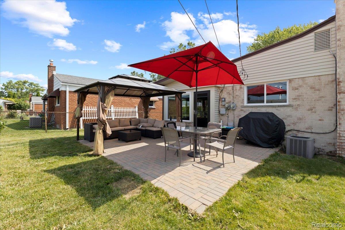 1059 Kenilworth Place