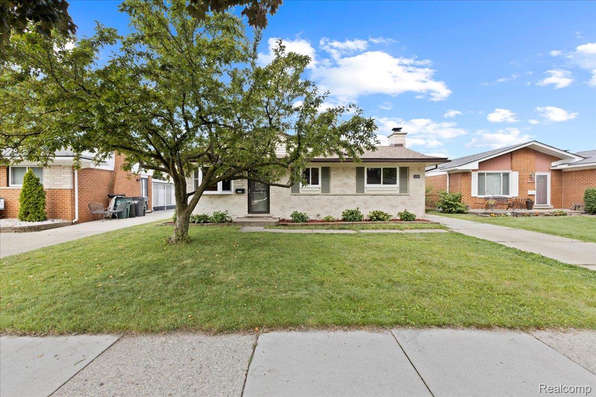 1059 Kenilworth Place