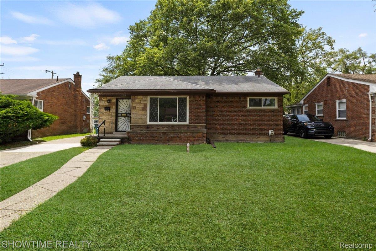 24611 Kenosha Street