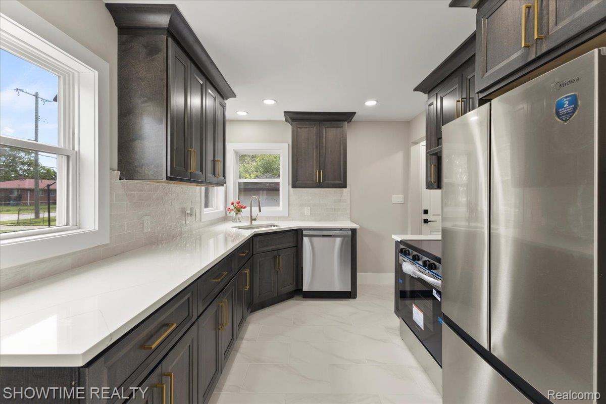 24611 Kenosha Street