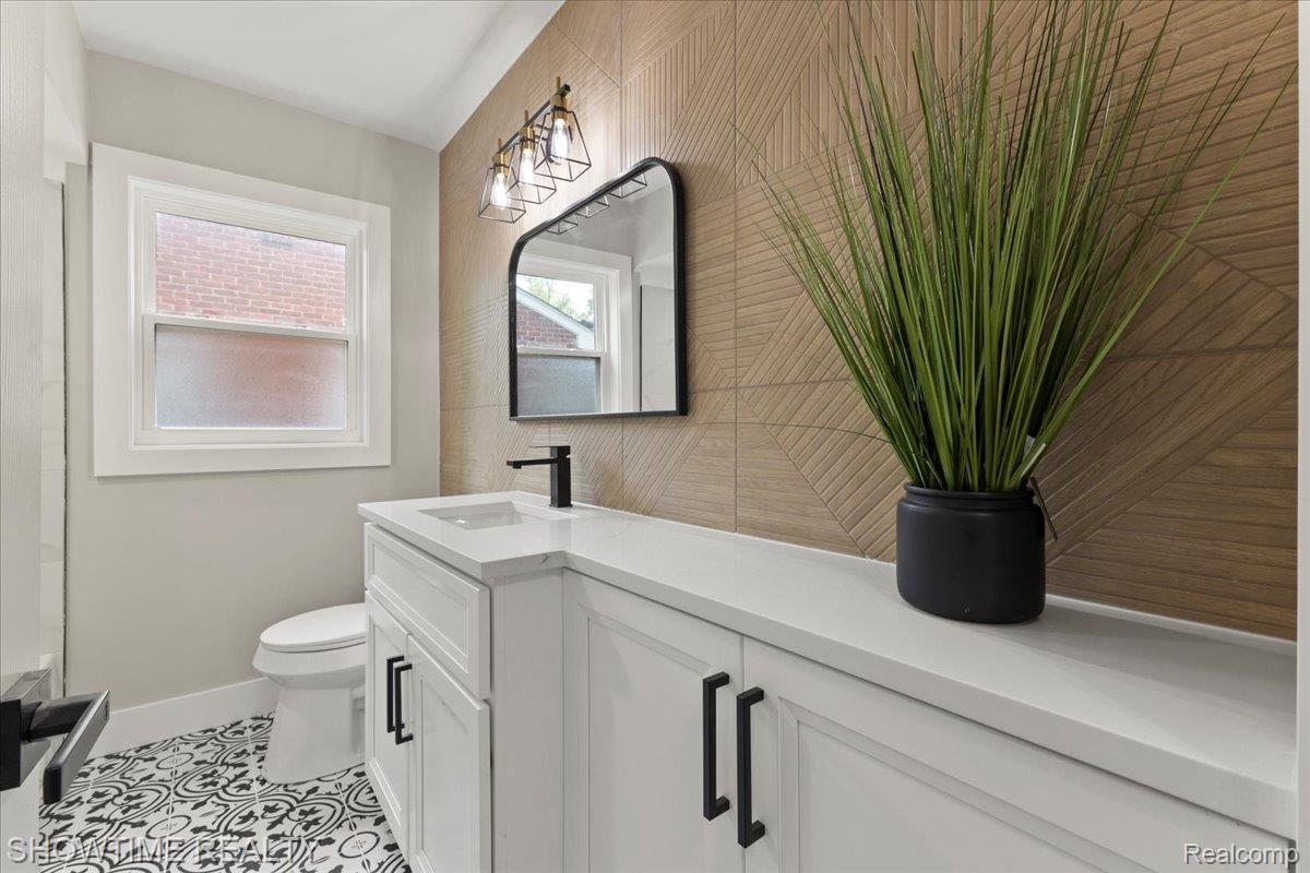 24611 Kenosha Street